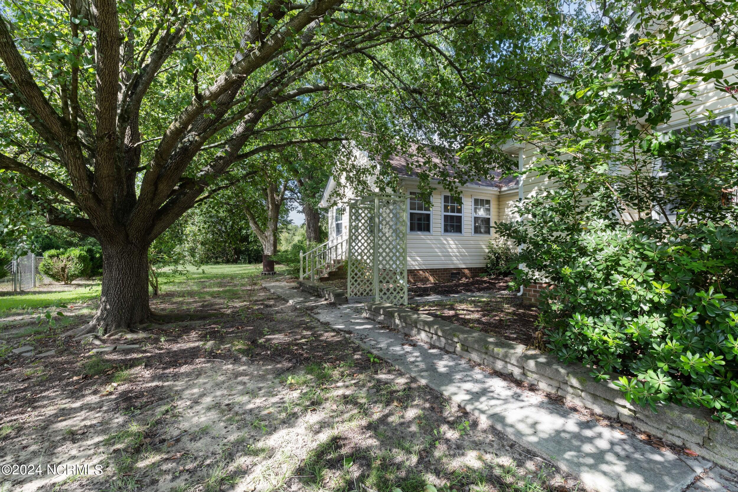 1912 Nc-111 Property Photo 46