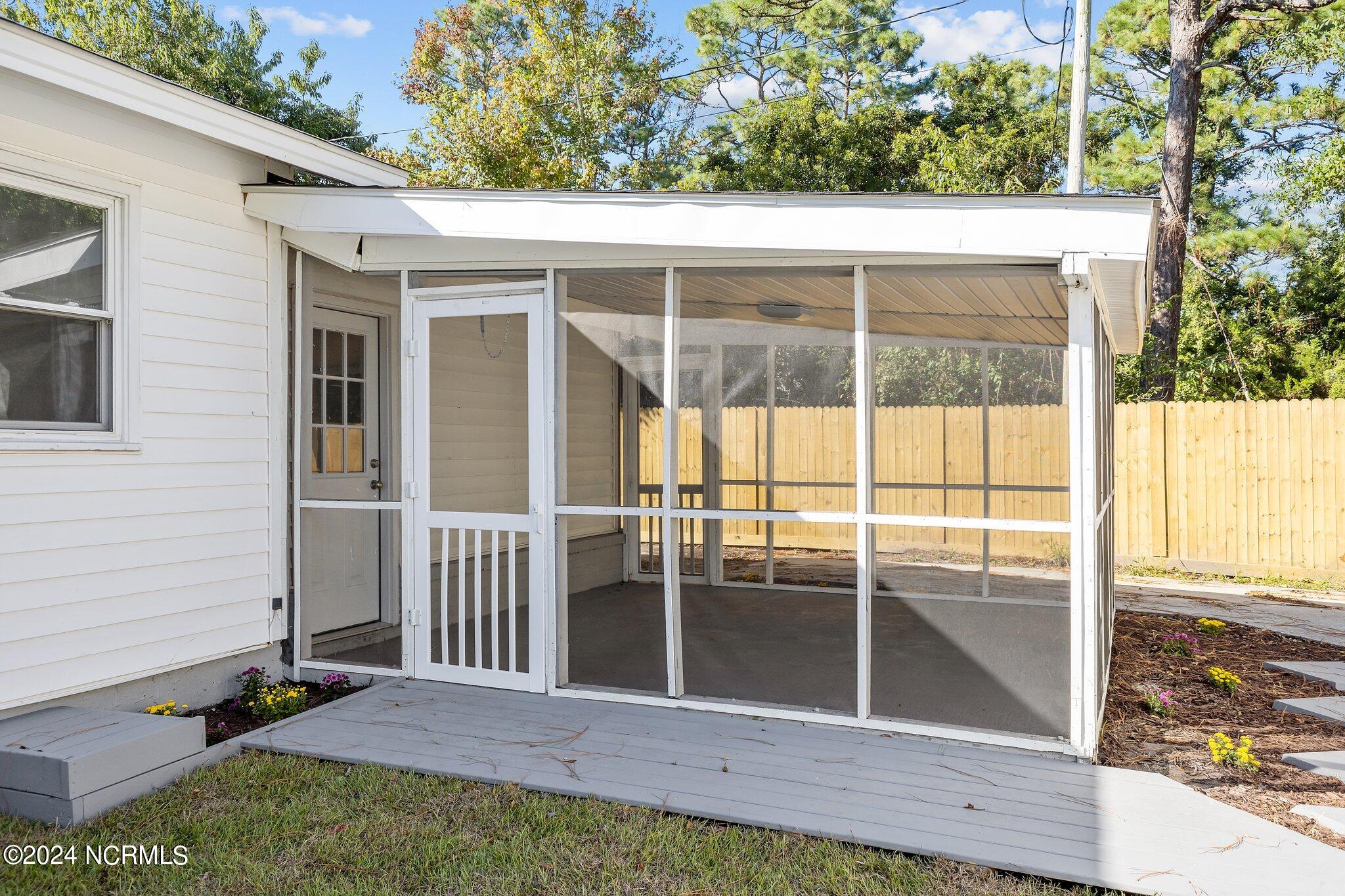 126 English Street Property Photo 12
