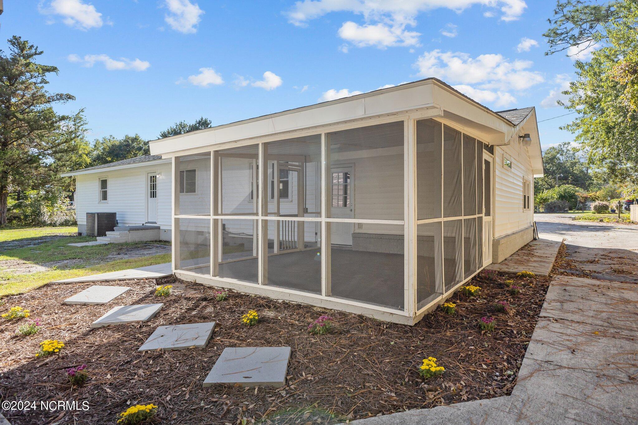 126 English Street Property Photo 13