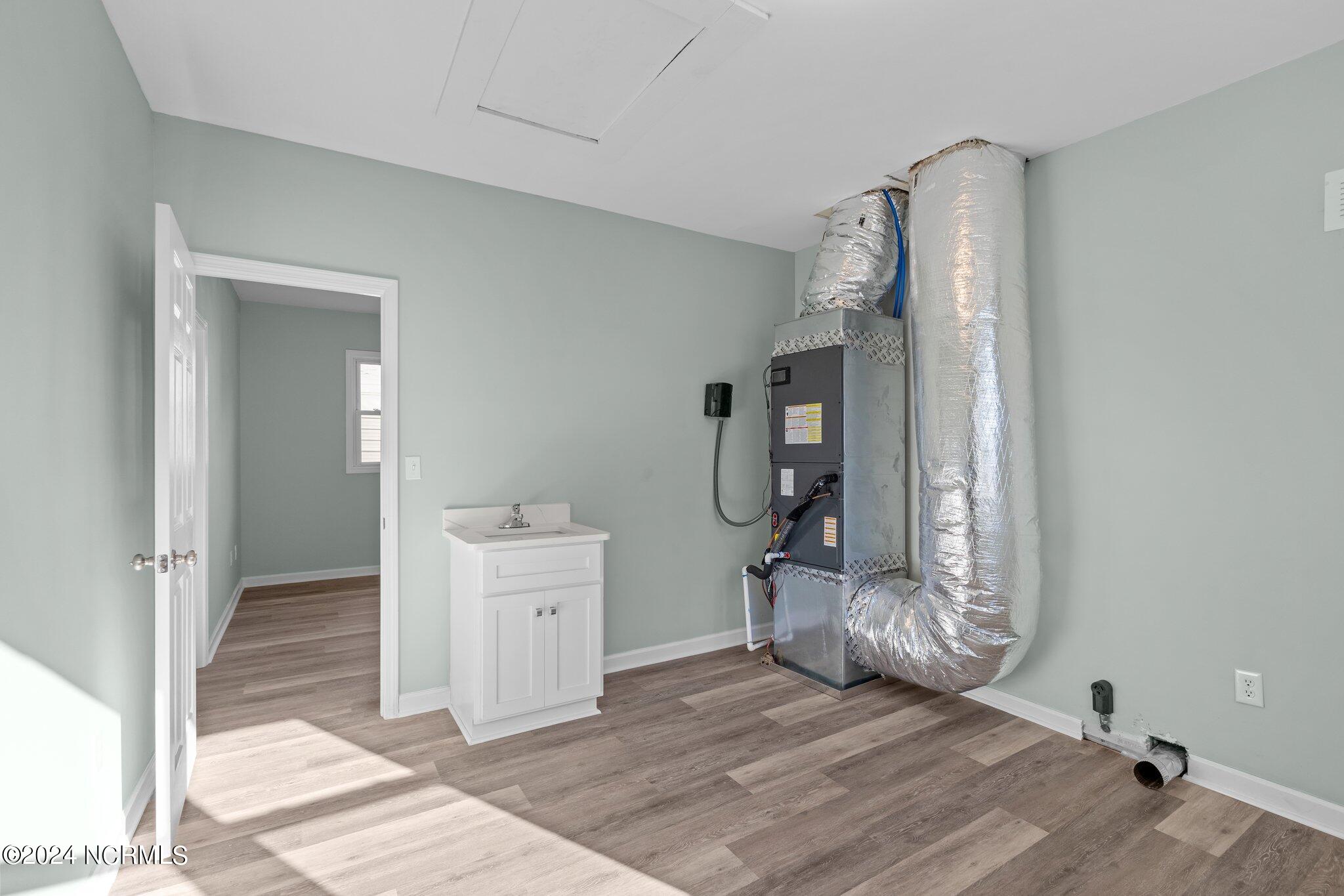 126 English Street Property Photo 32