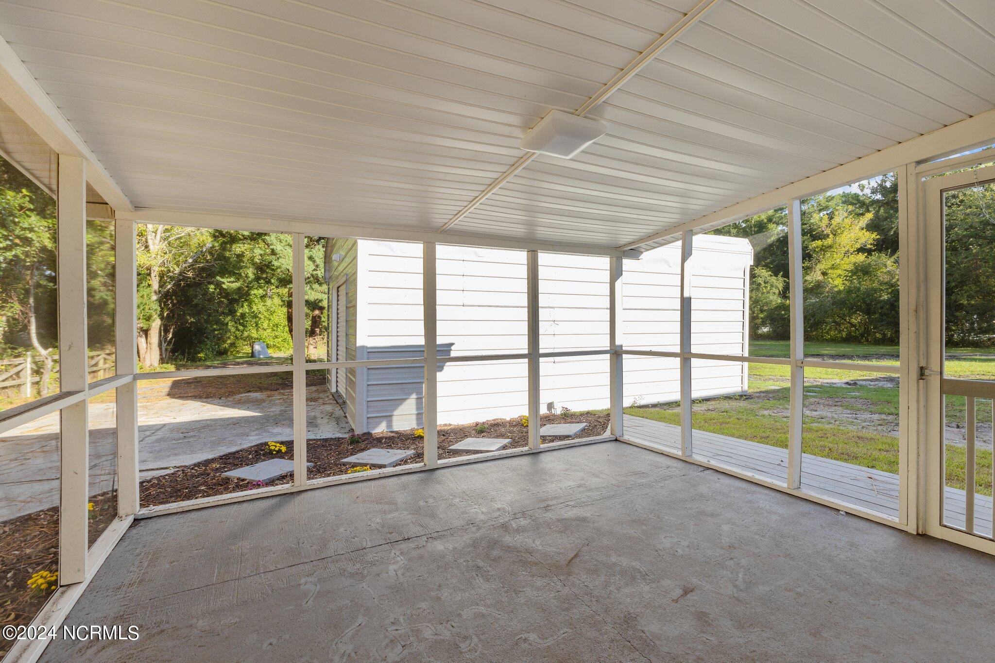 126 English Street Property Photo 39
