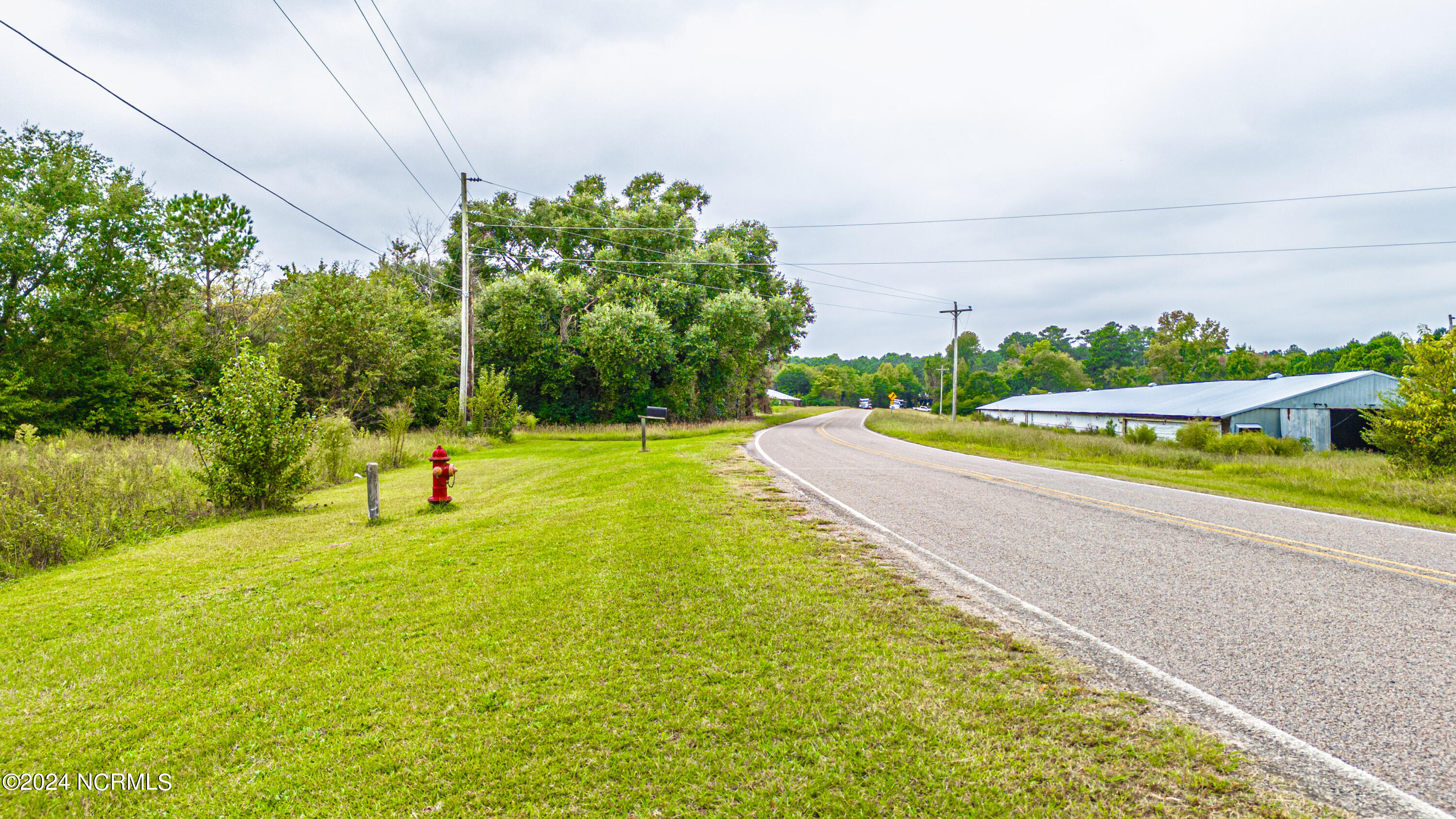 1099 Ring Road Property Photo 9