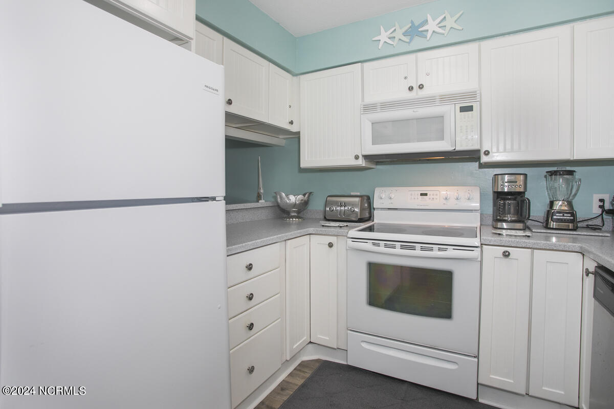 1000 Caswell Beach Road 802 Property Photo 16