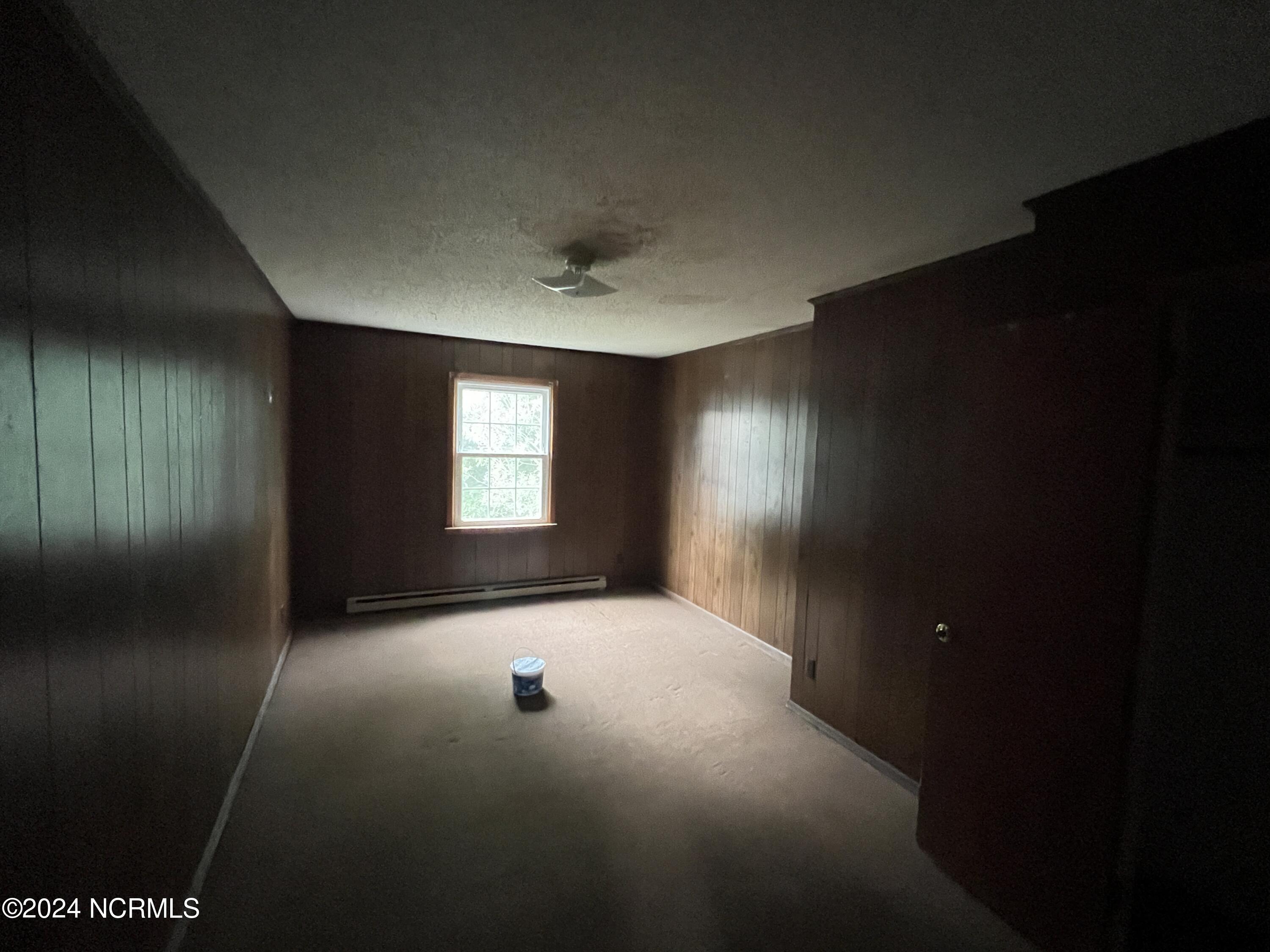 205 E Pinewood Street Property Photo 4
