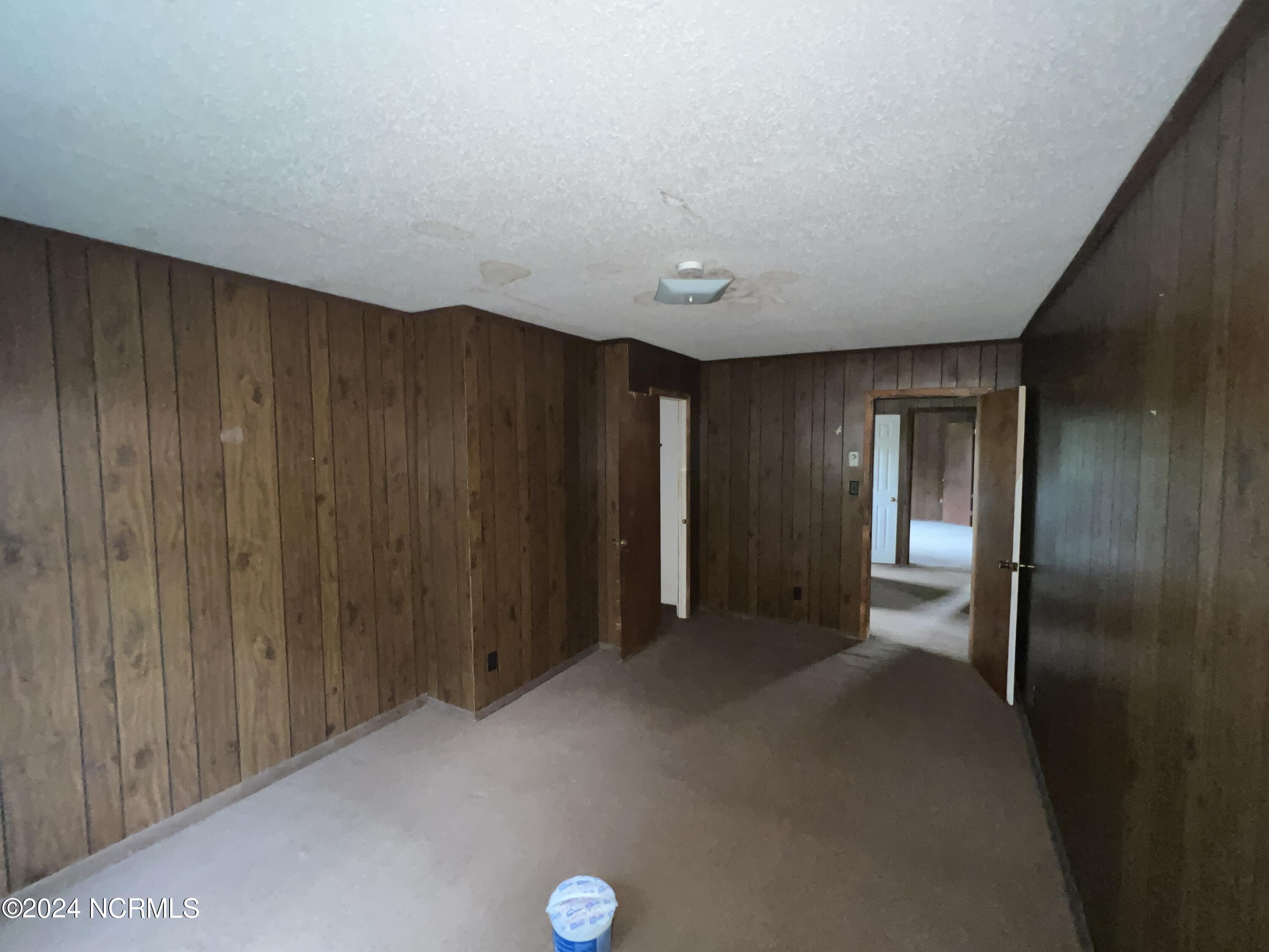 205 E Pinewood Street Property Photo 6