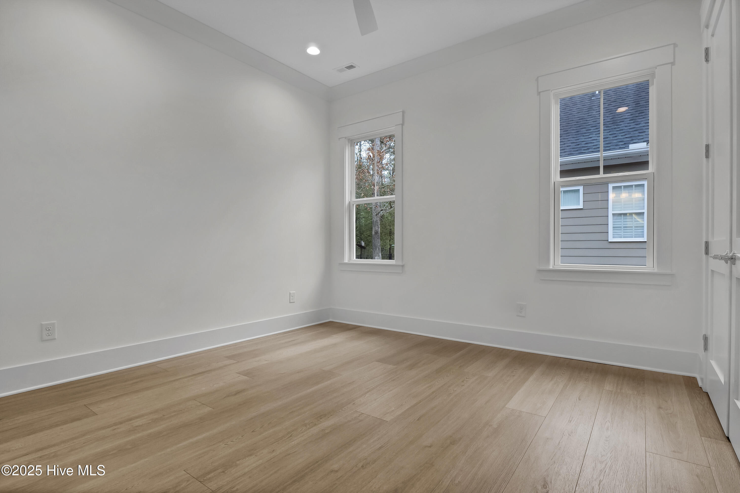 8249 Sage Valley Drive Property Photo 17