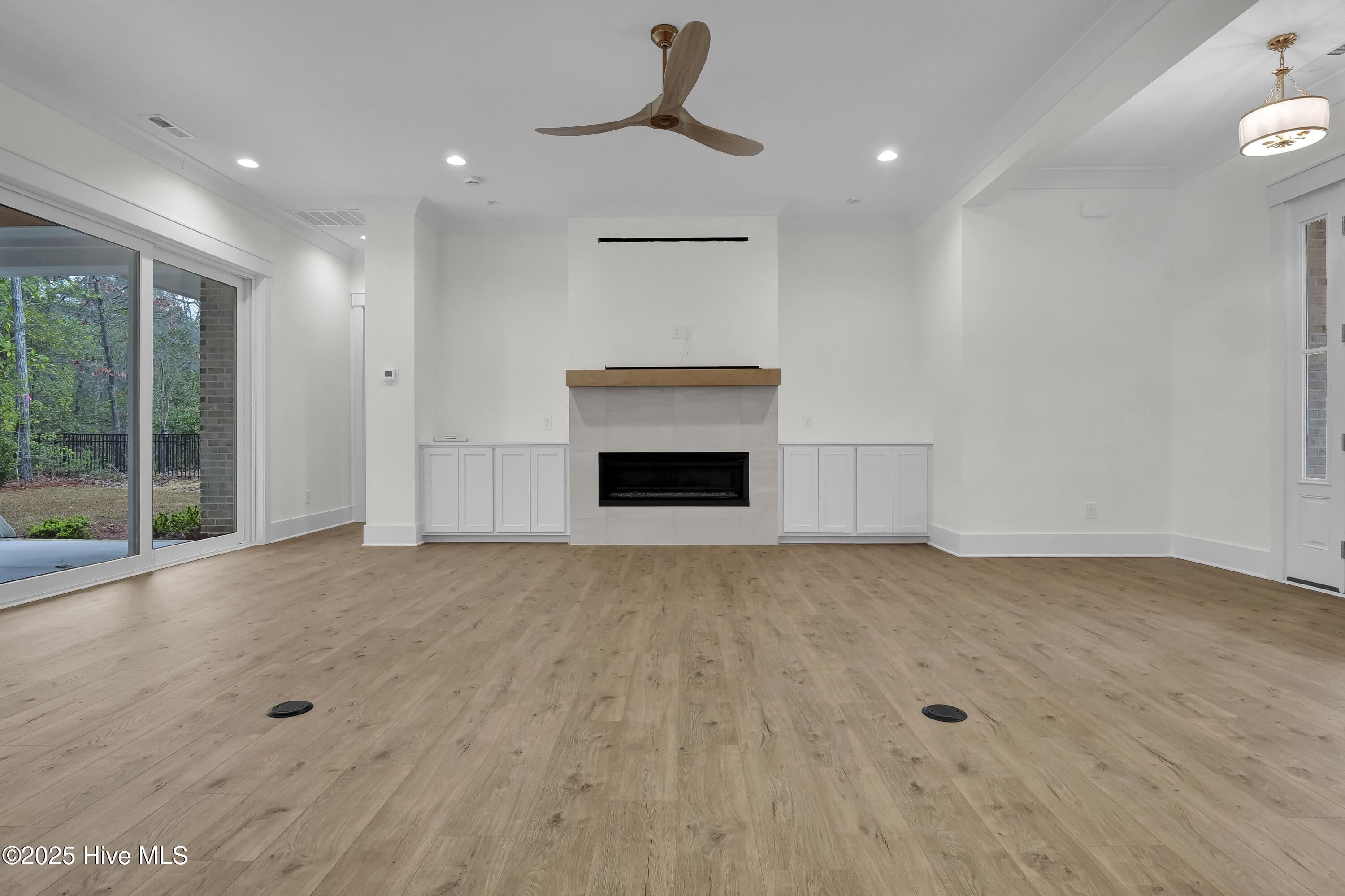 8241 Sage Valley Drive Property Photo 4