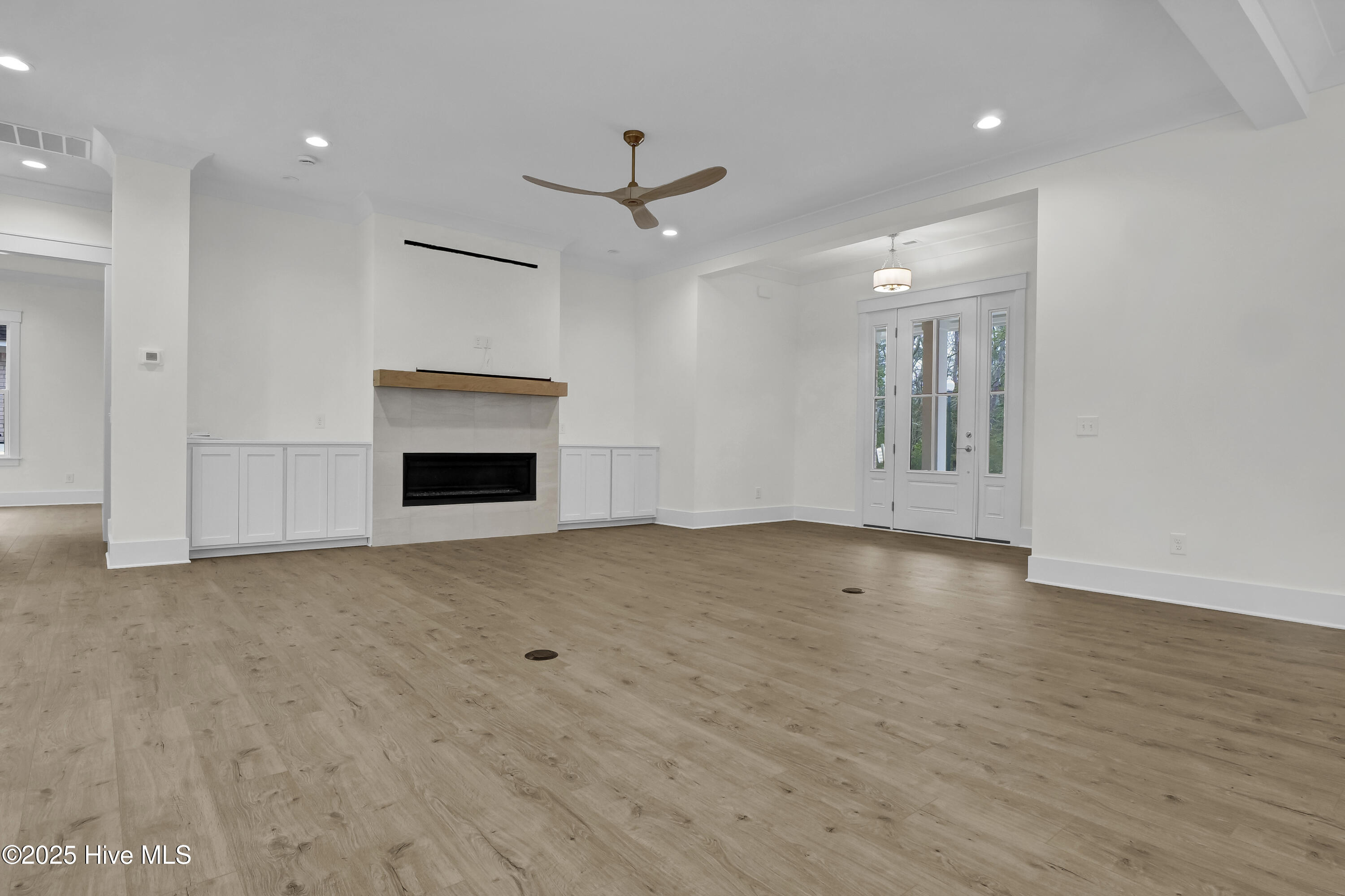8241 Sage Valley Drive Property Photo 5