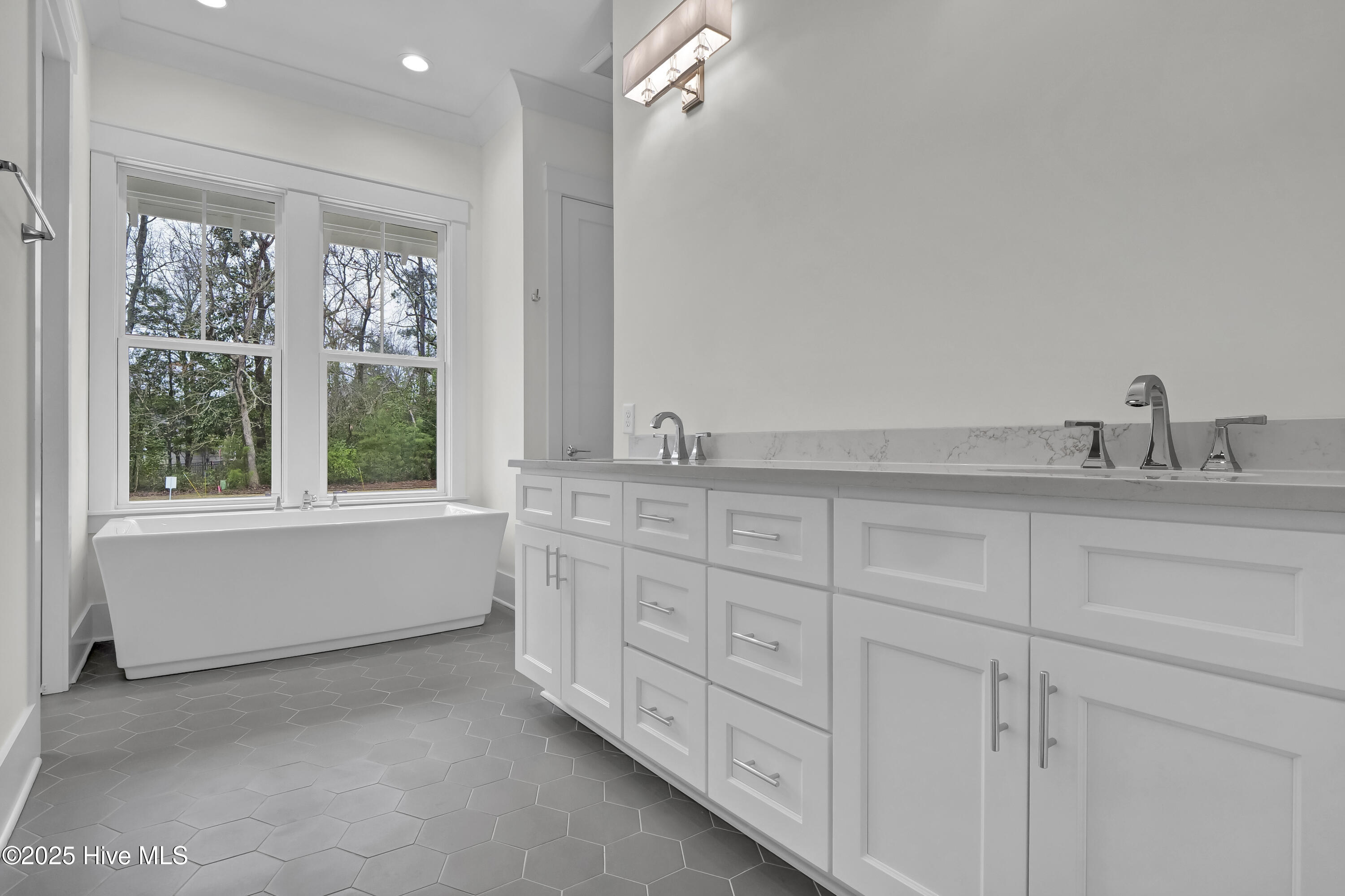 8241 Sage Valley Drive Property Photo 18