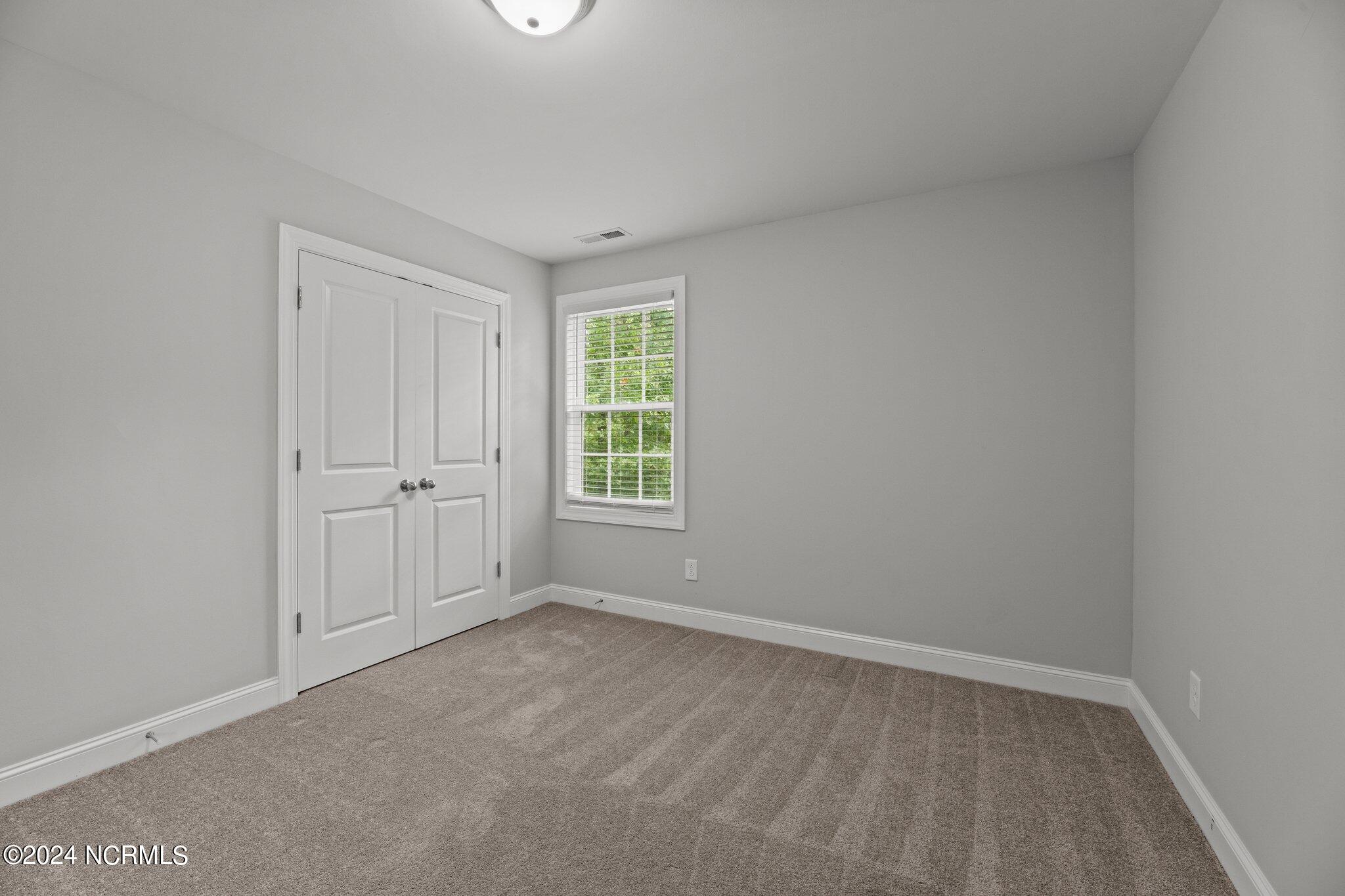 307 Green Trees Drive Property Photo 14