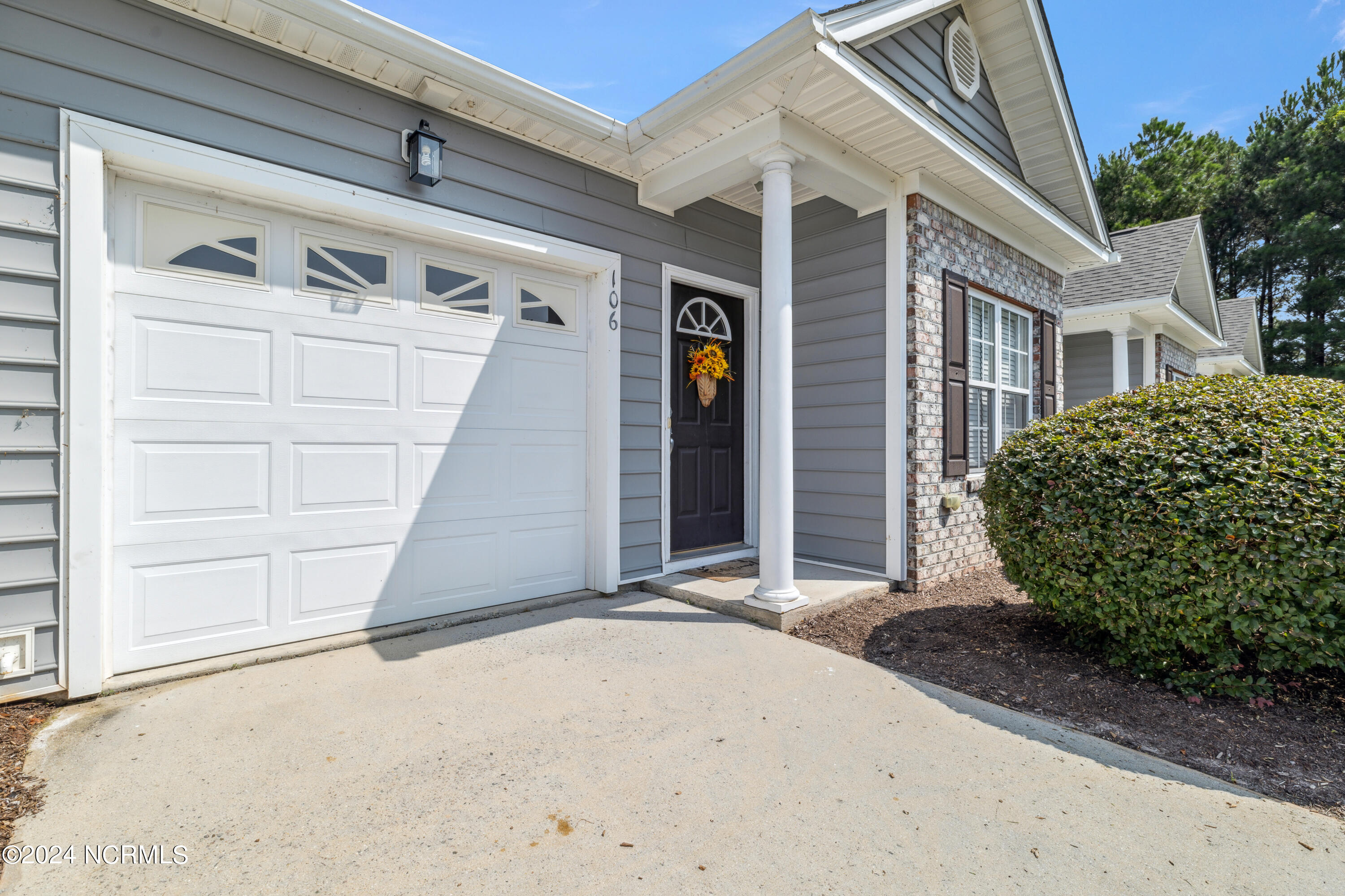 106 Kellerton Court Property Photo 2