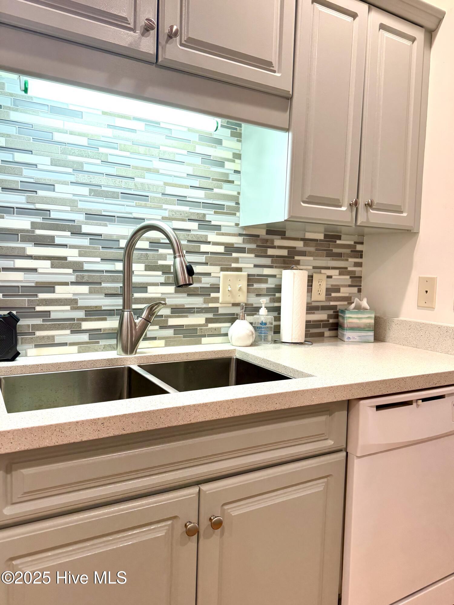 106 Kellerton Court Property Photo 9