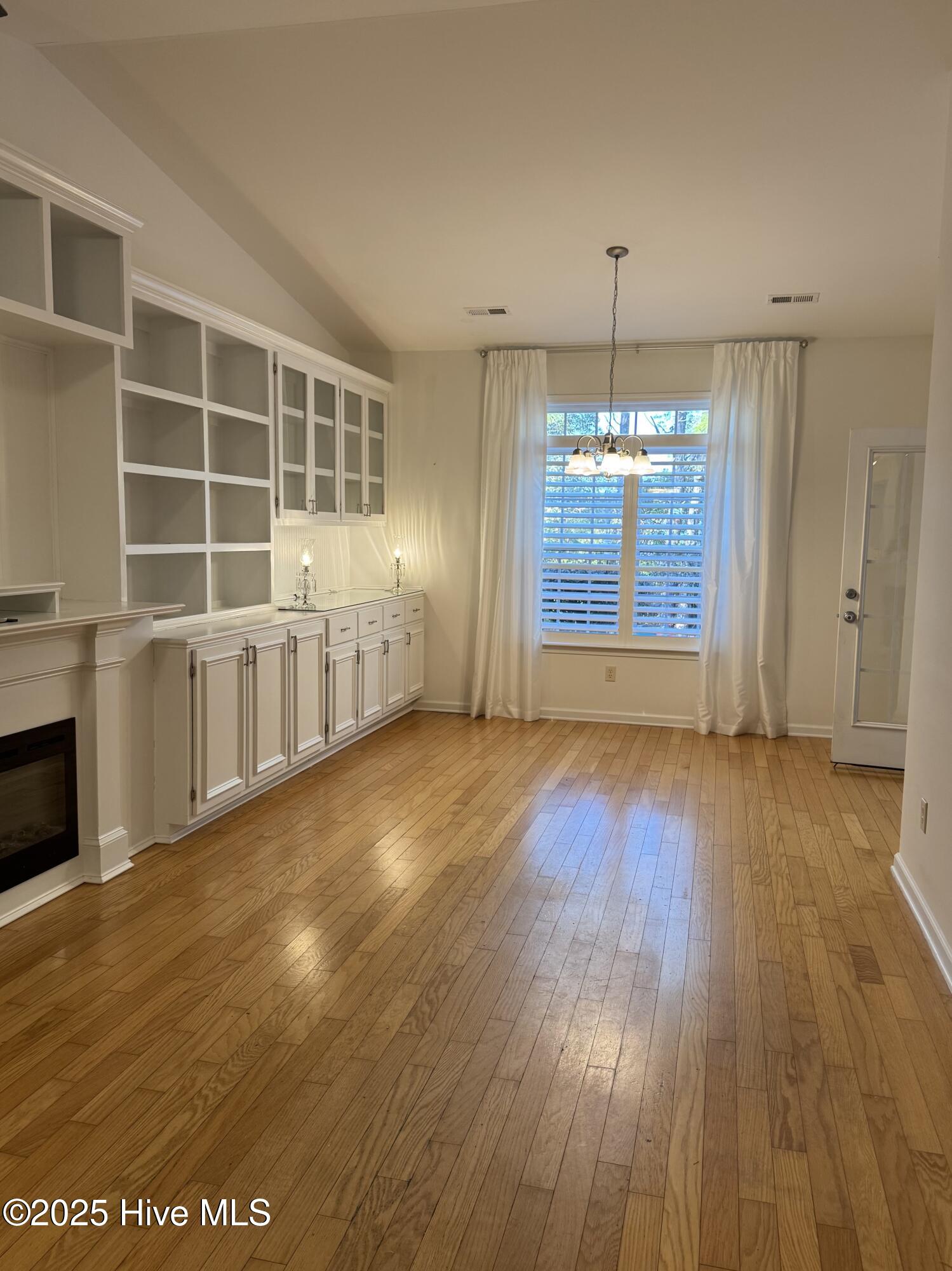 106 Kellerton Court Property Photo 12