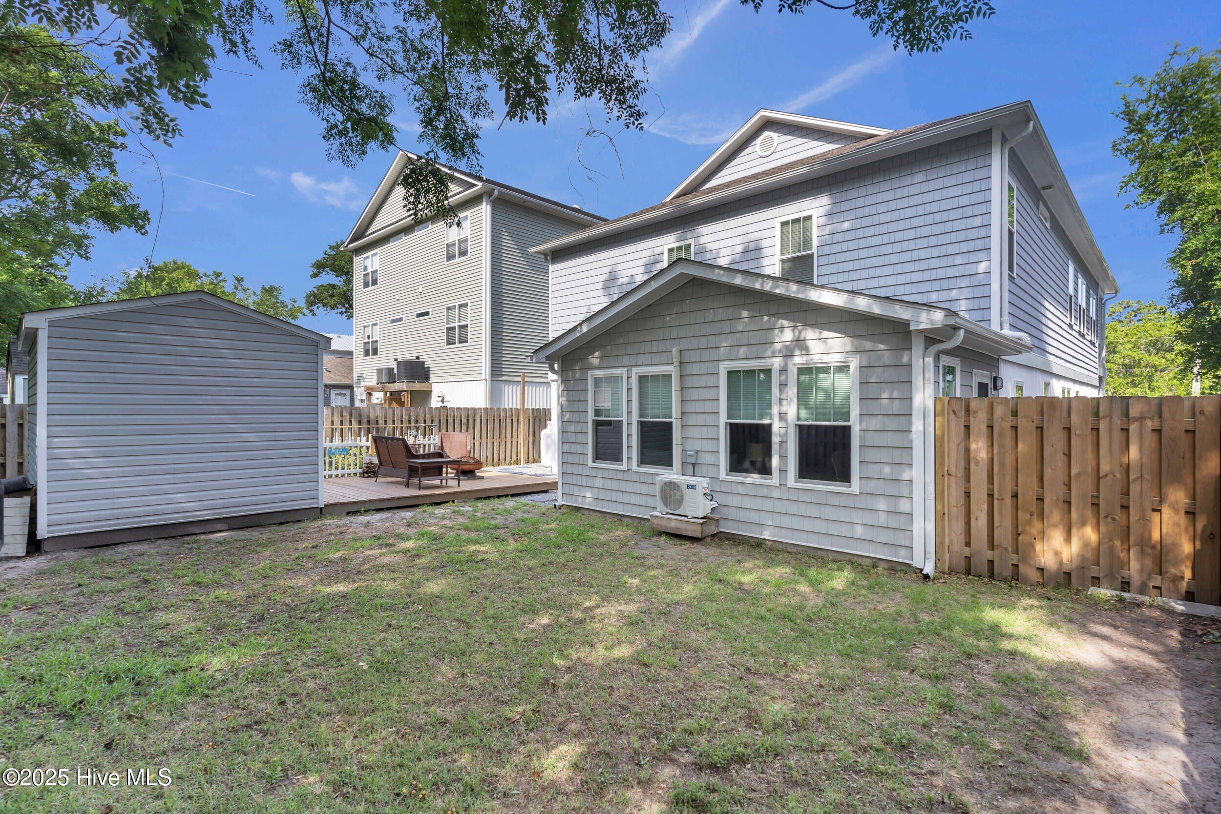 910 Old Dow Road Property Photo 44