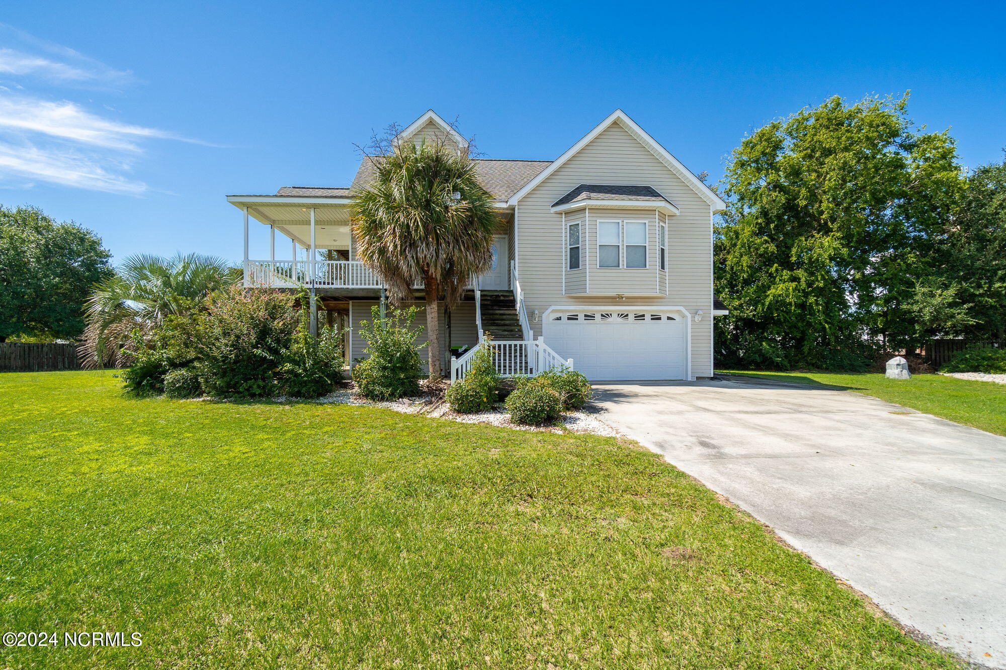 105 Dora Court Property Photo 3