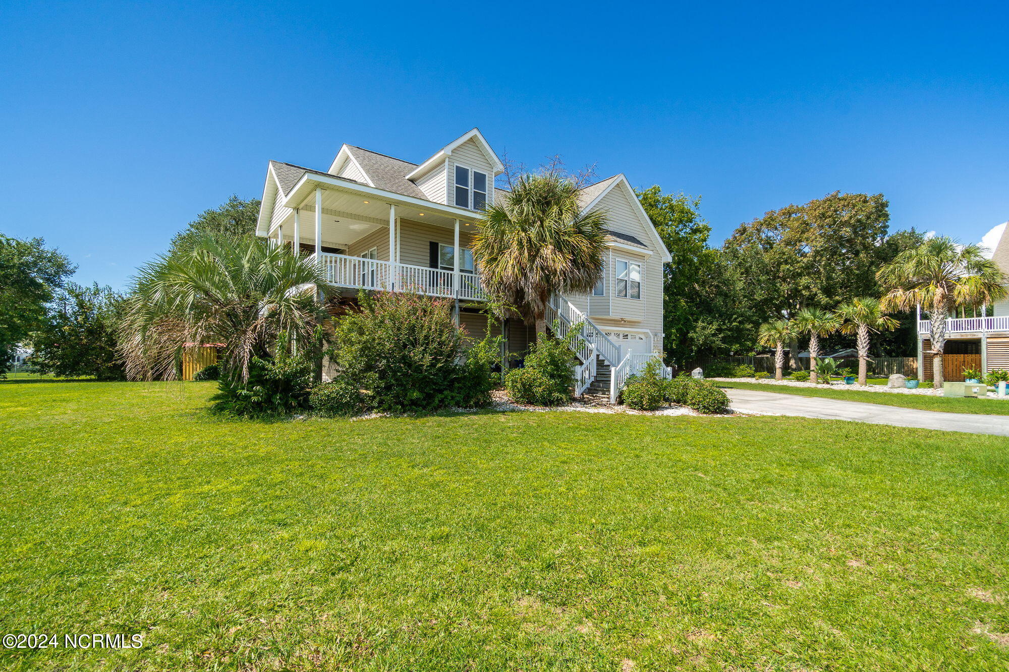 105 Dora Court Property Photo 4