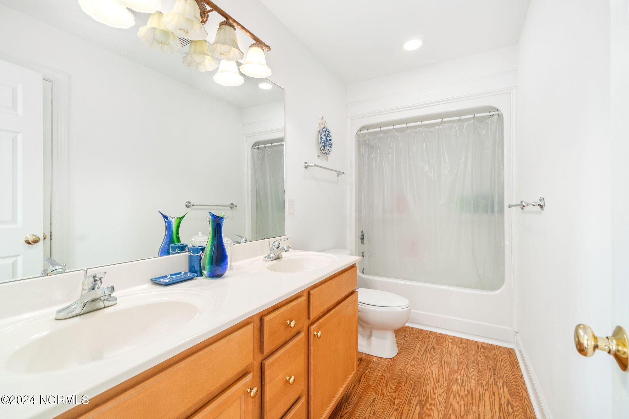 105 Dora Court Property Photo 34