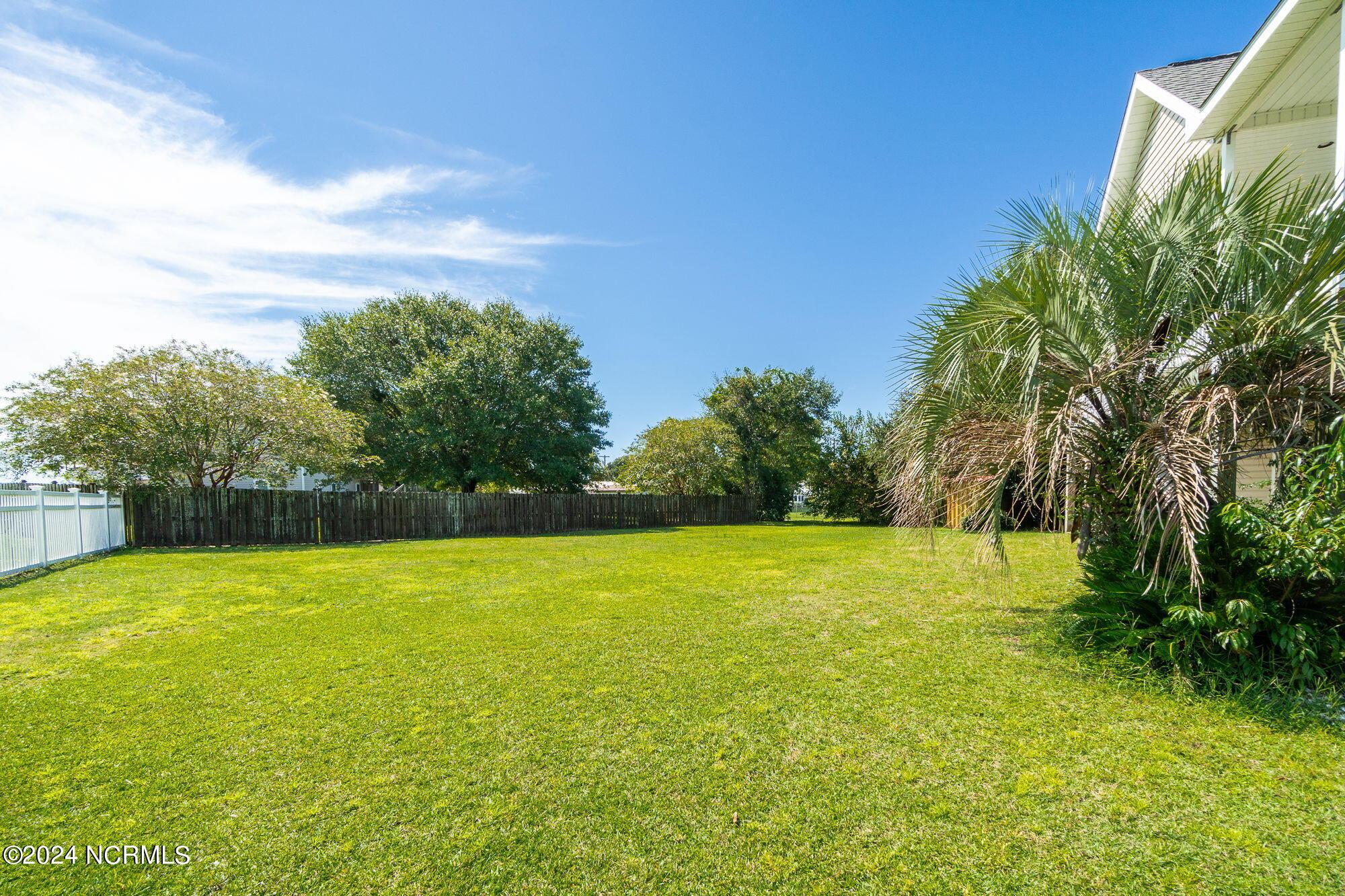 105 Dora Court Property Photo 44