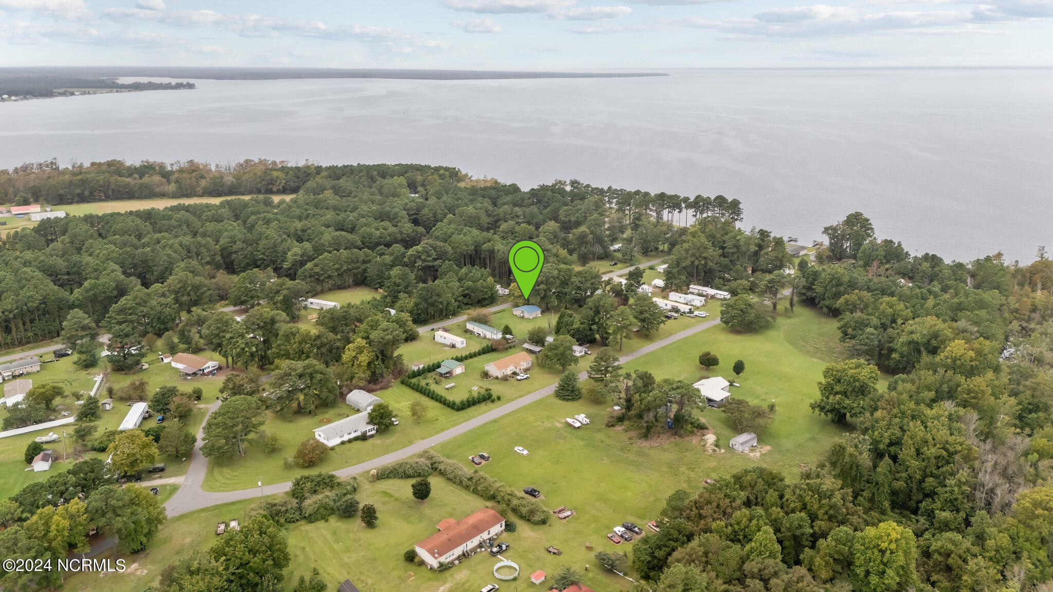 121 Scuppernong Road Property Photo 3