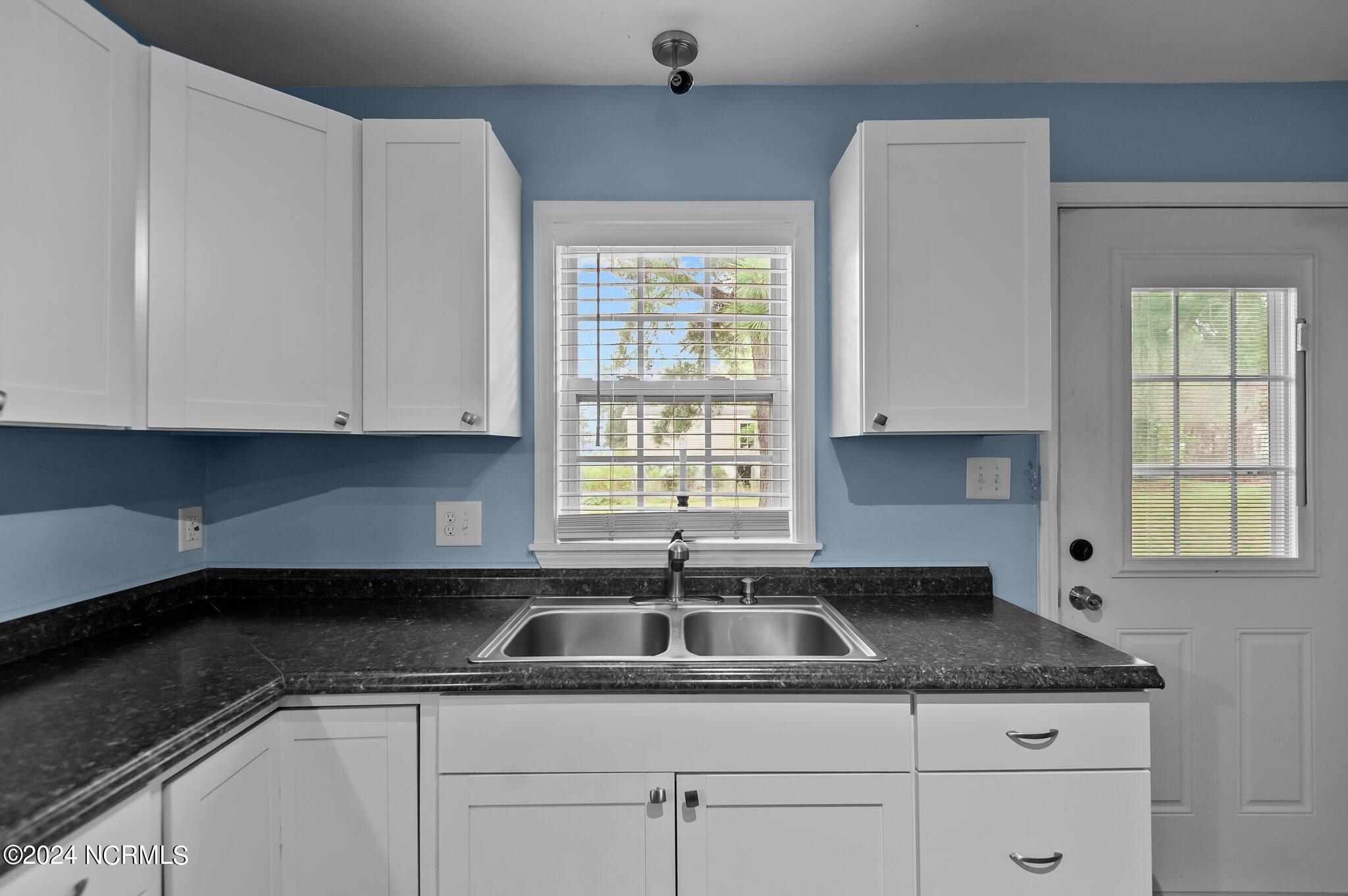 121 Scuppernong Road Property Photo 7