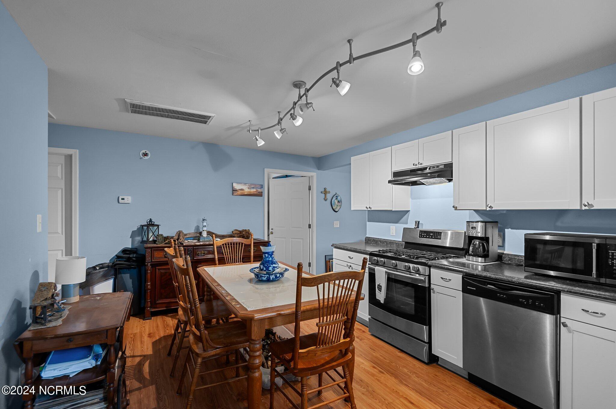121 Scuppernong Road Property Photo 8