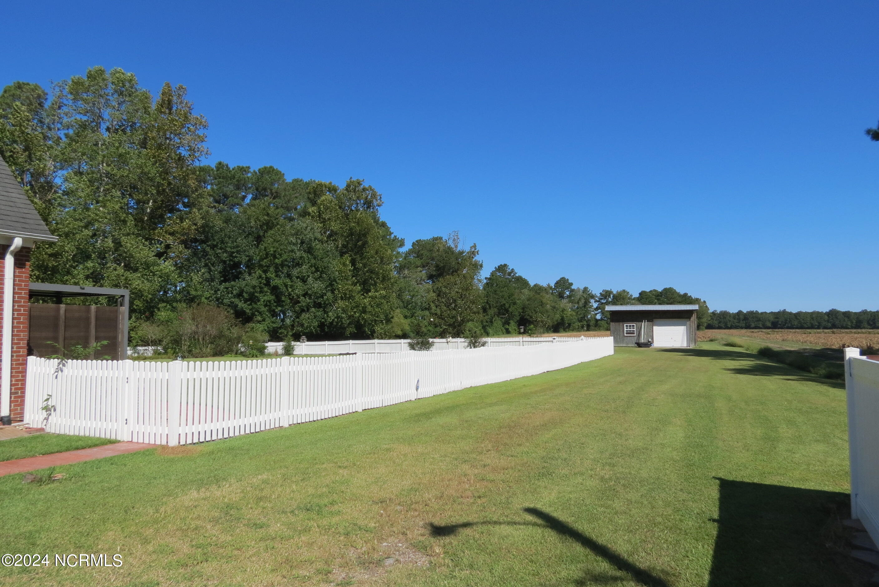 5926 Kershaw Road Property Photo 6