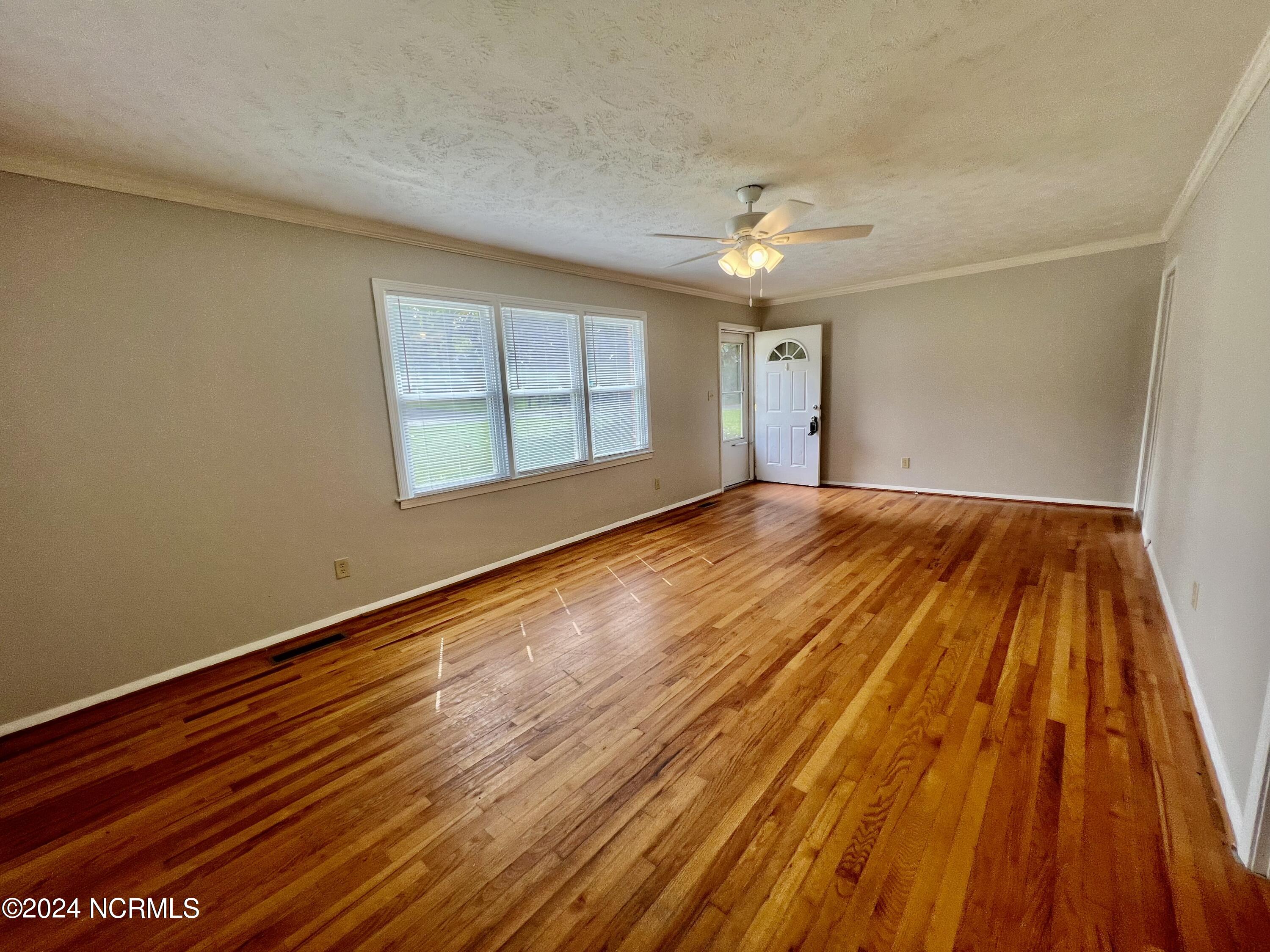 201 Shaw Road Property Photo 3
