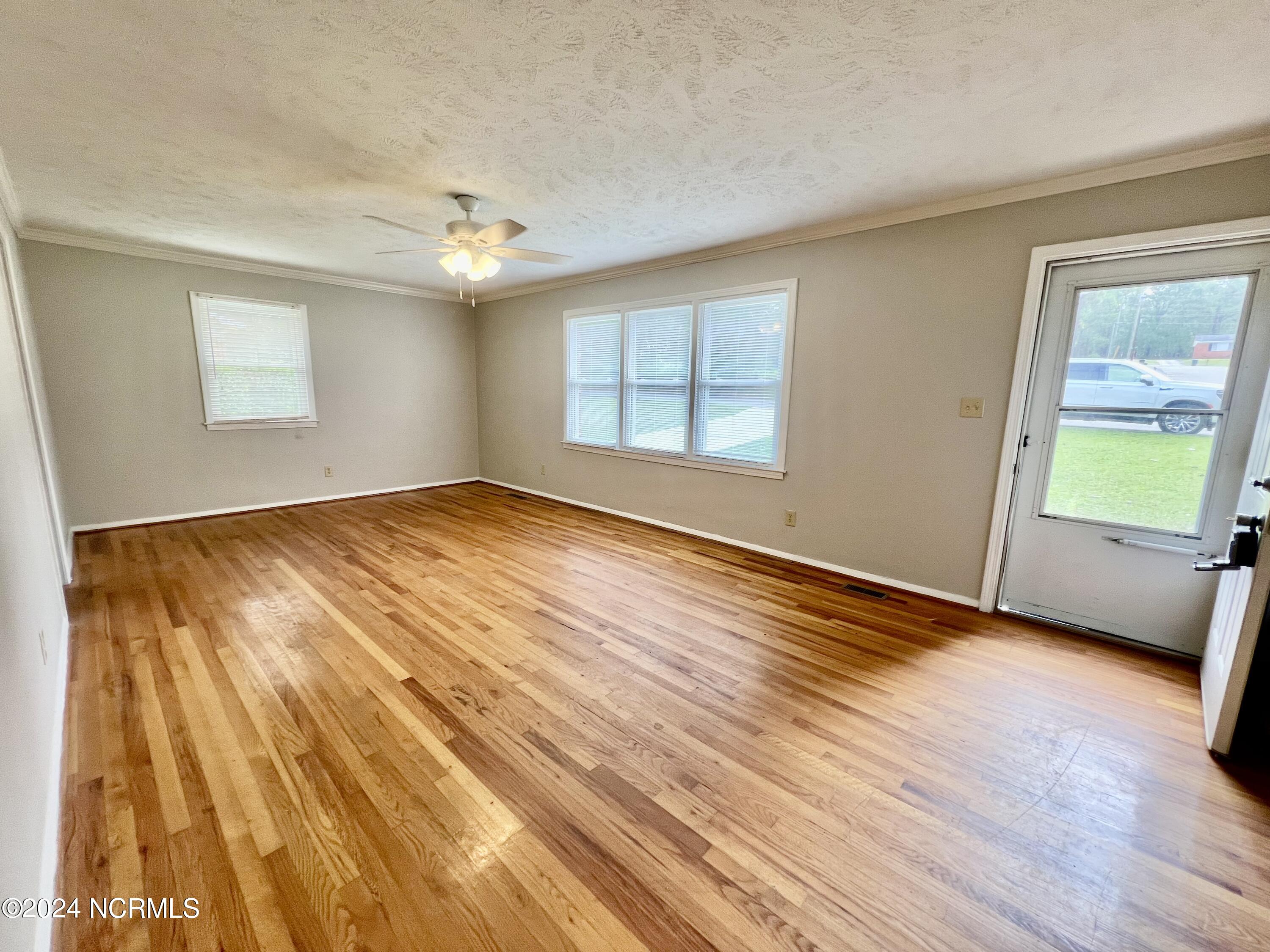 201 Shaw Road Property Photo 4
