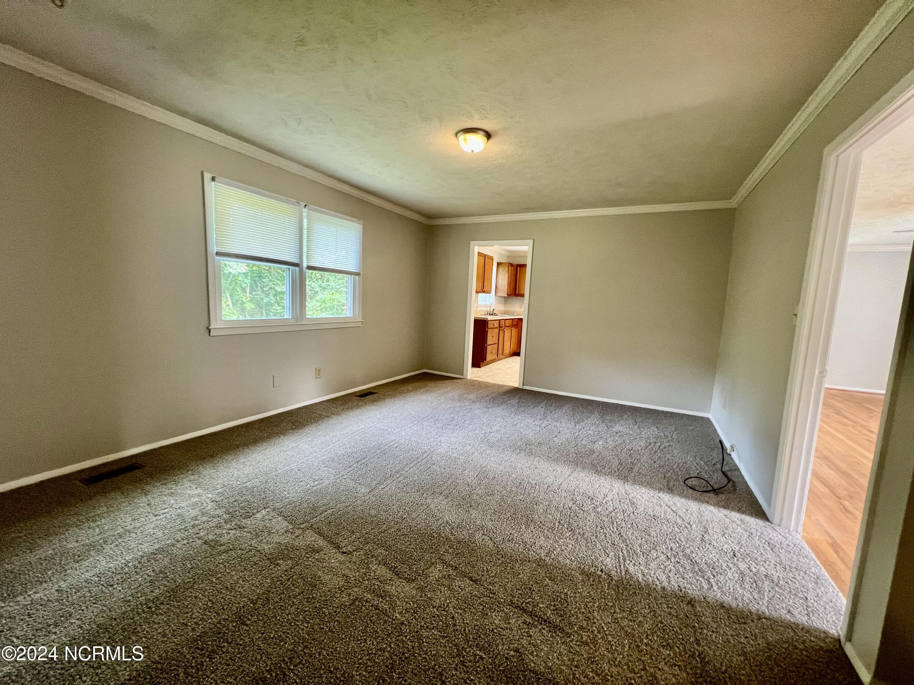 201 Shaw Road Property Photo 8