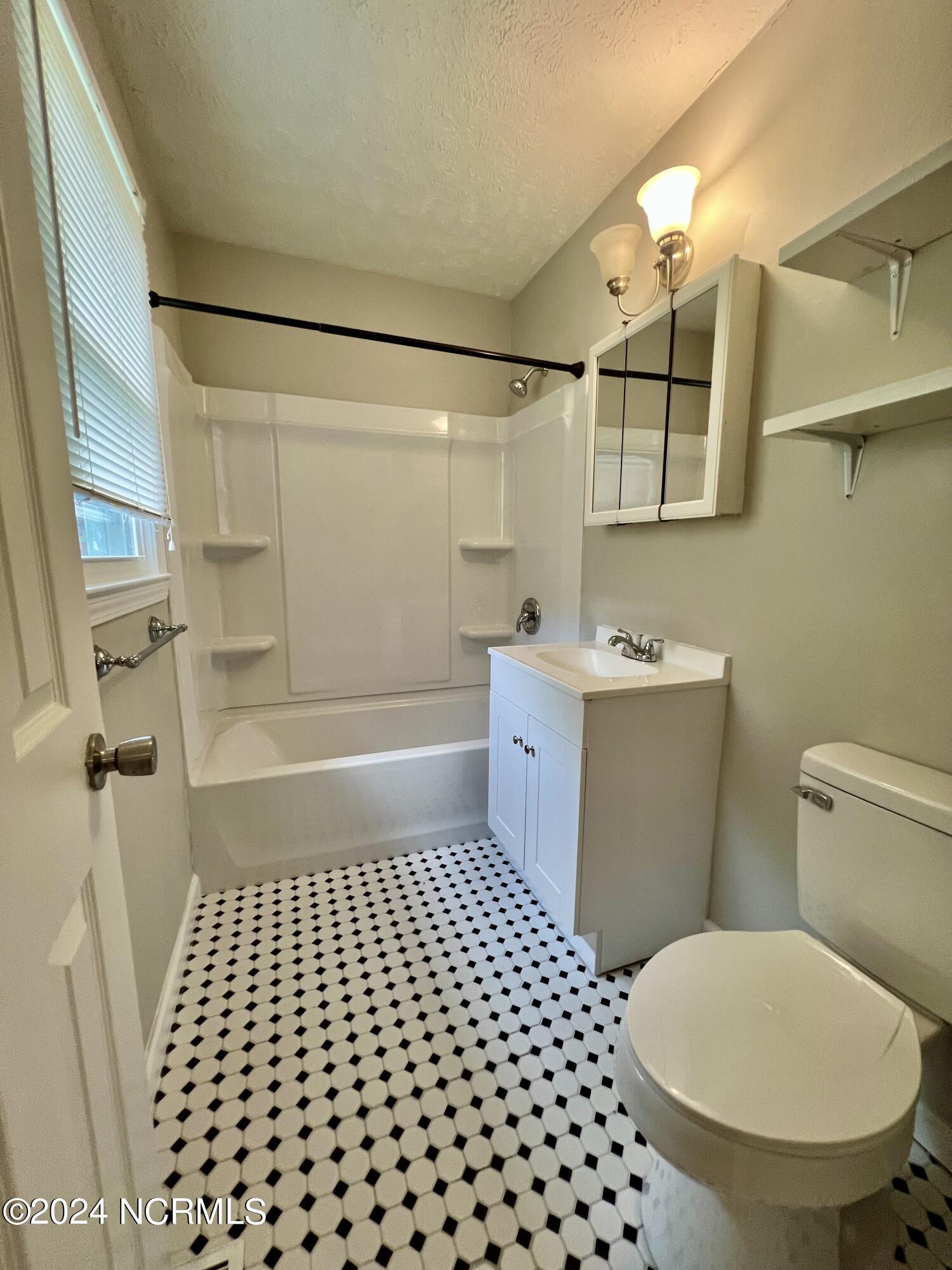201 Shaw Road Property Photo 10