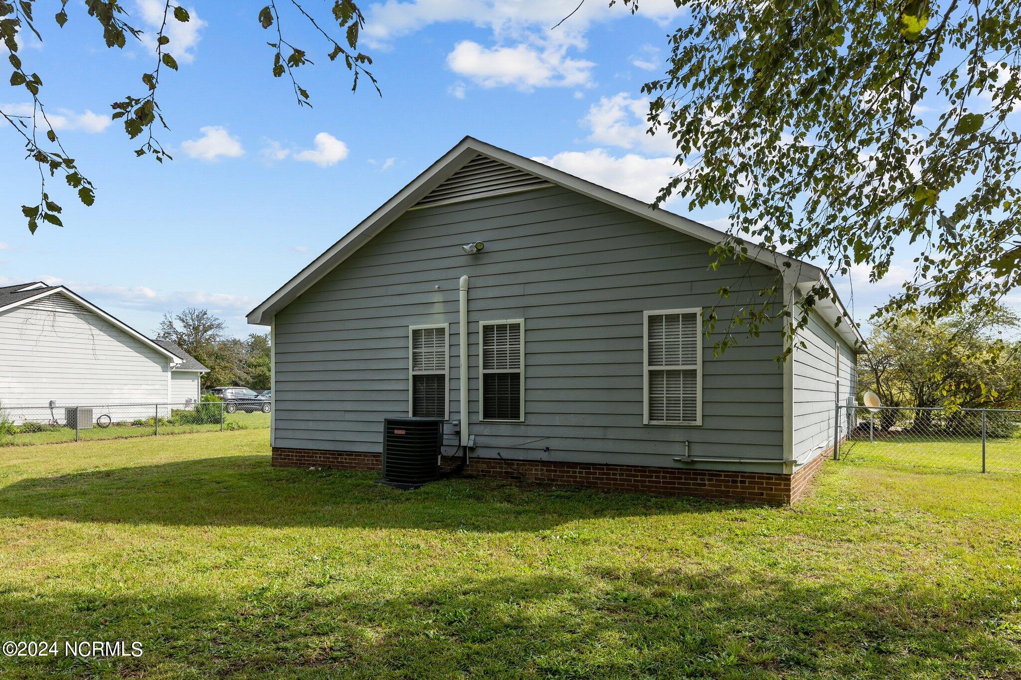 112 Cypress Drive Property Photo 3