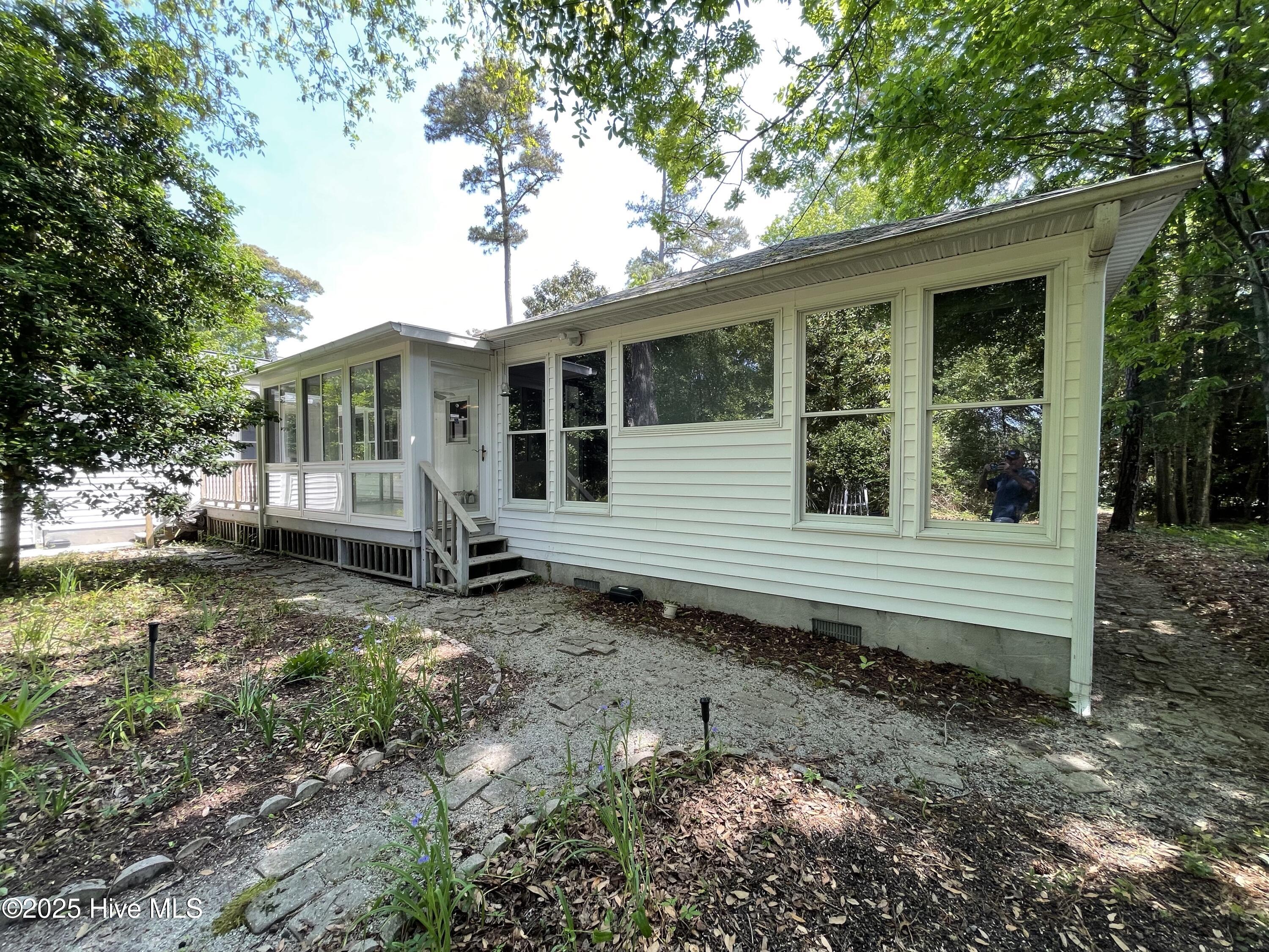 103 Arborvitae Court Property Photo 3
