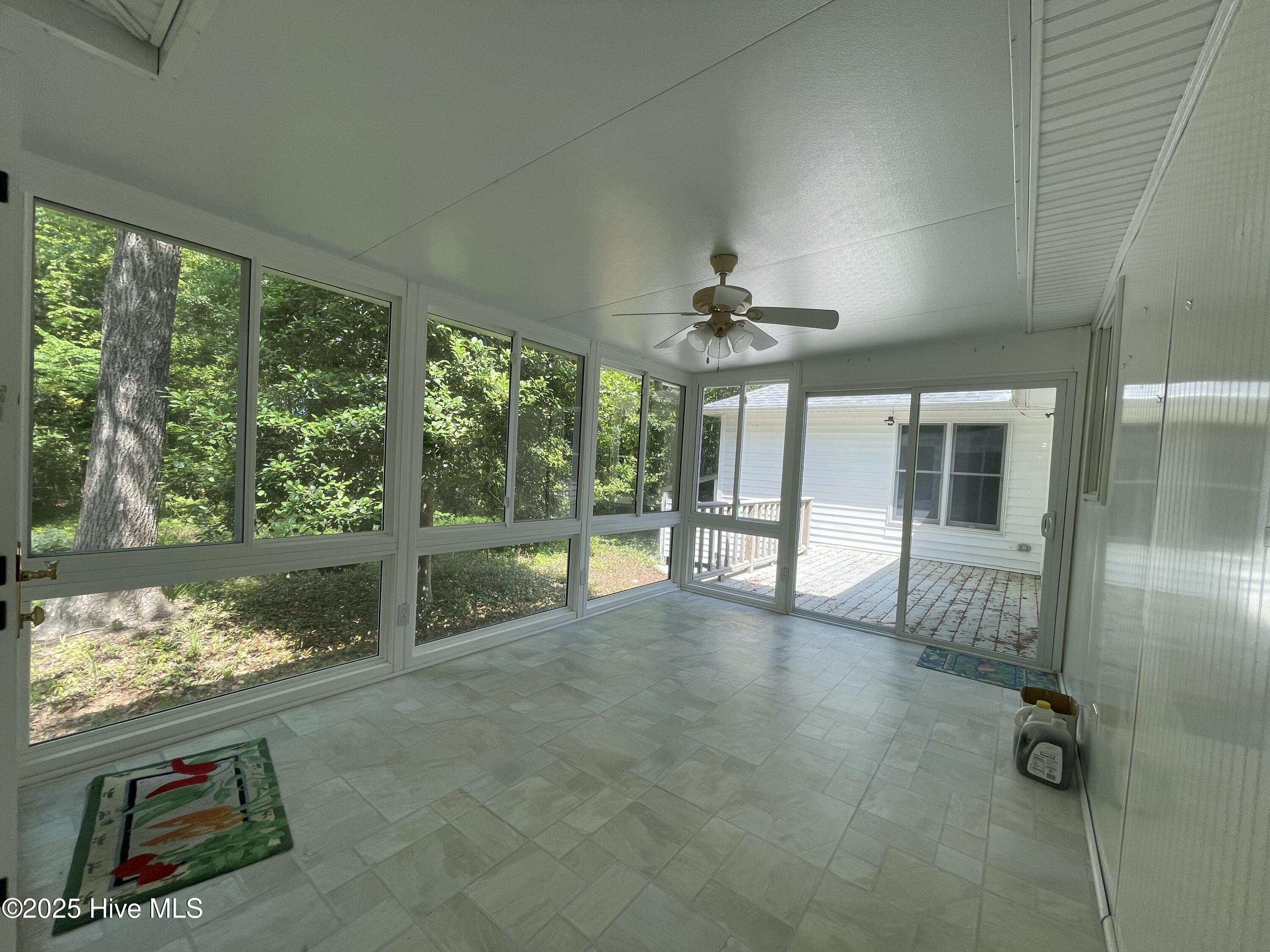 103 Arborvitae Court Property Photo 8