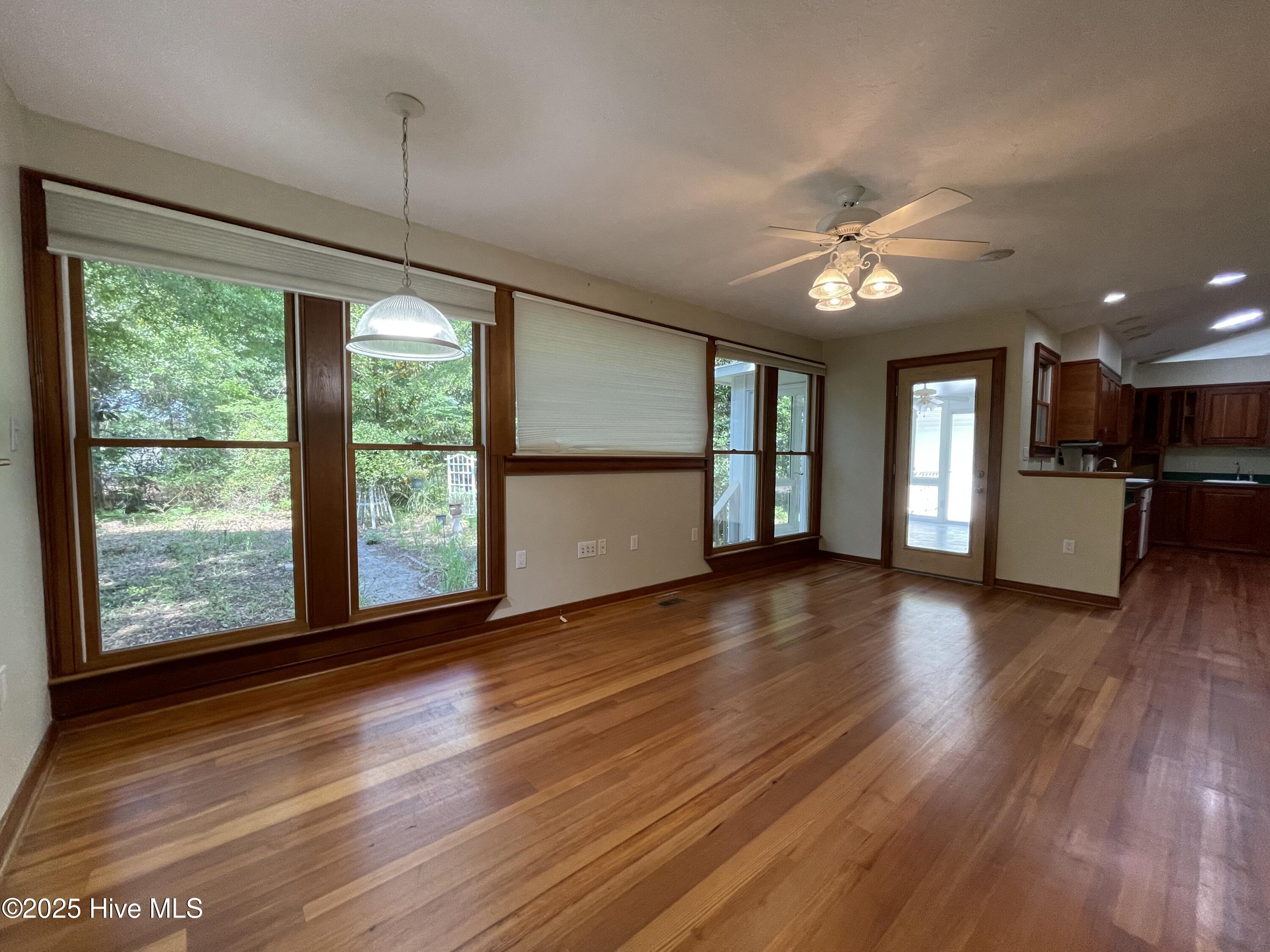 103 Arborvitae Court Property Photo 14