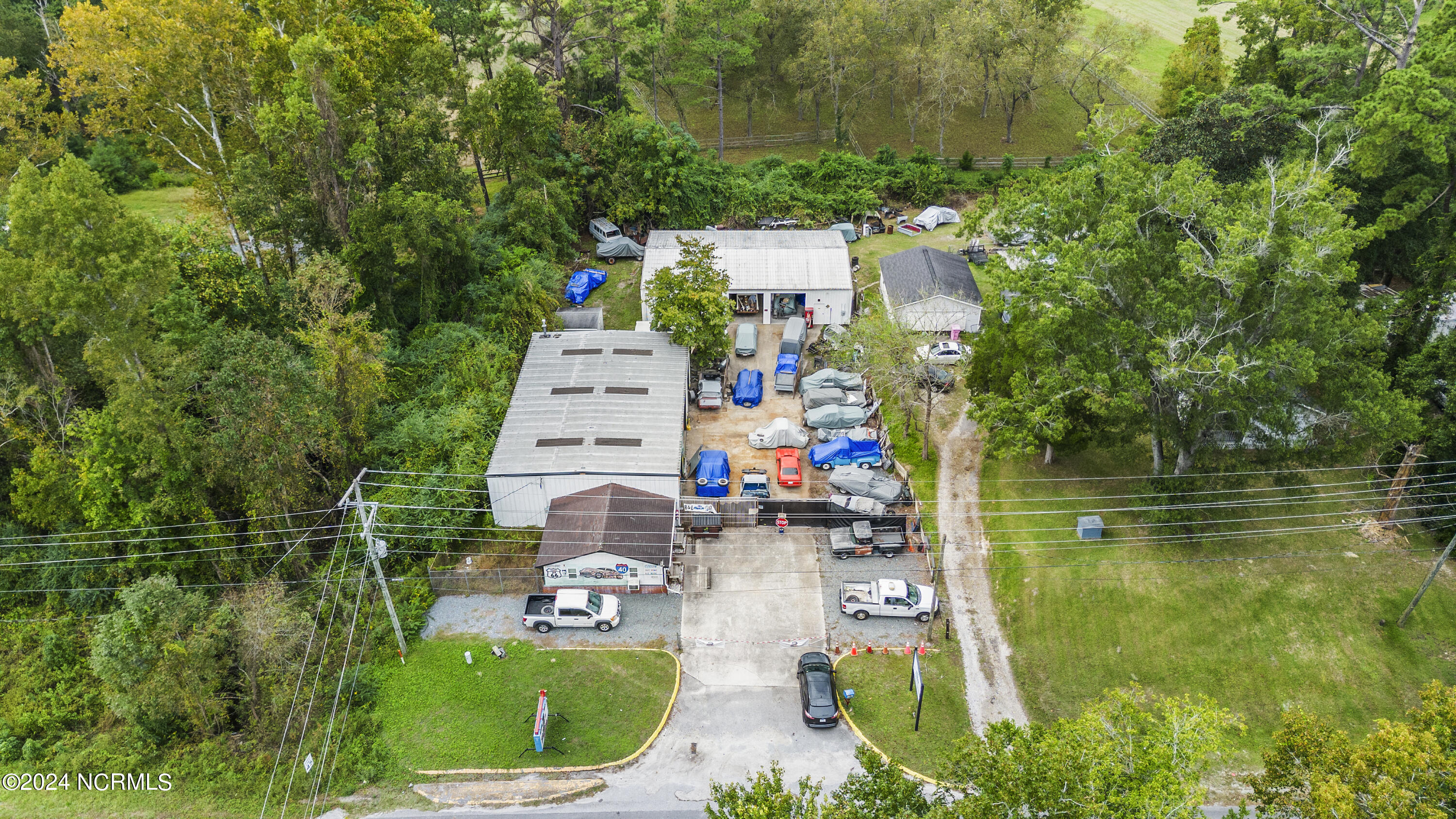 5203 Castle Hayne Road Property Photo 3