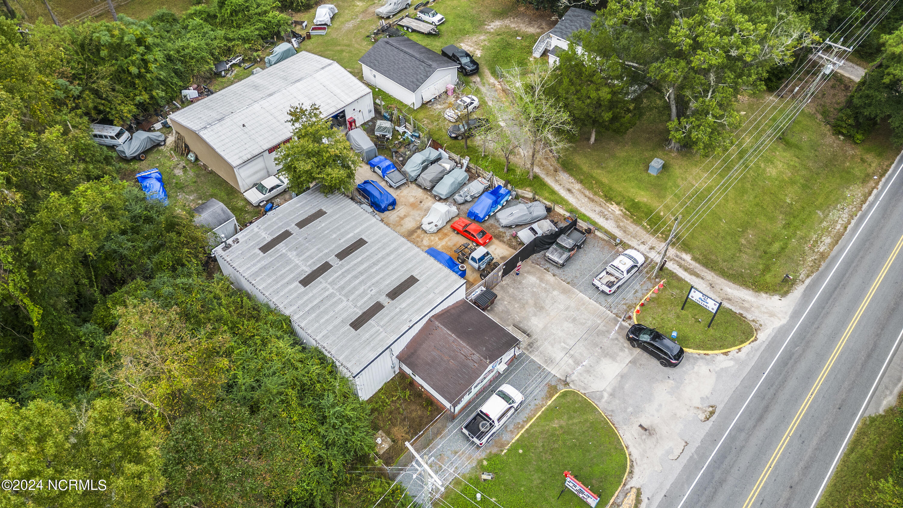 5203 Castle Hayne Road Property Photo 4