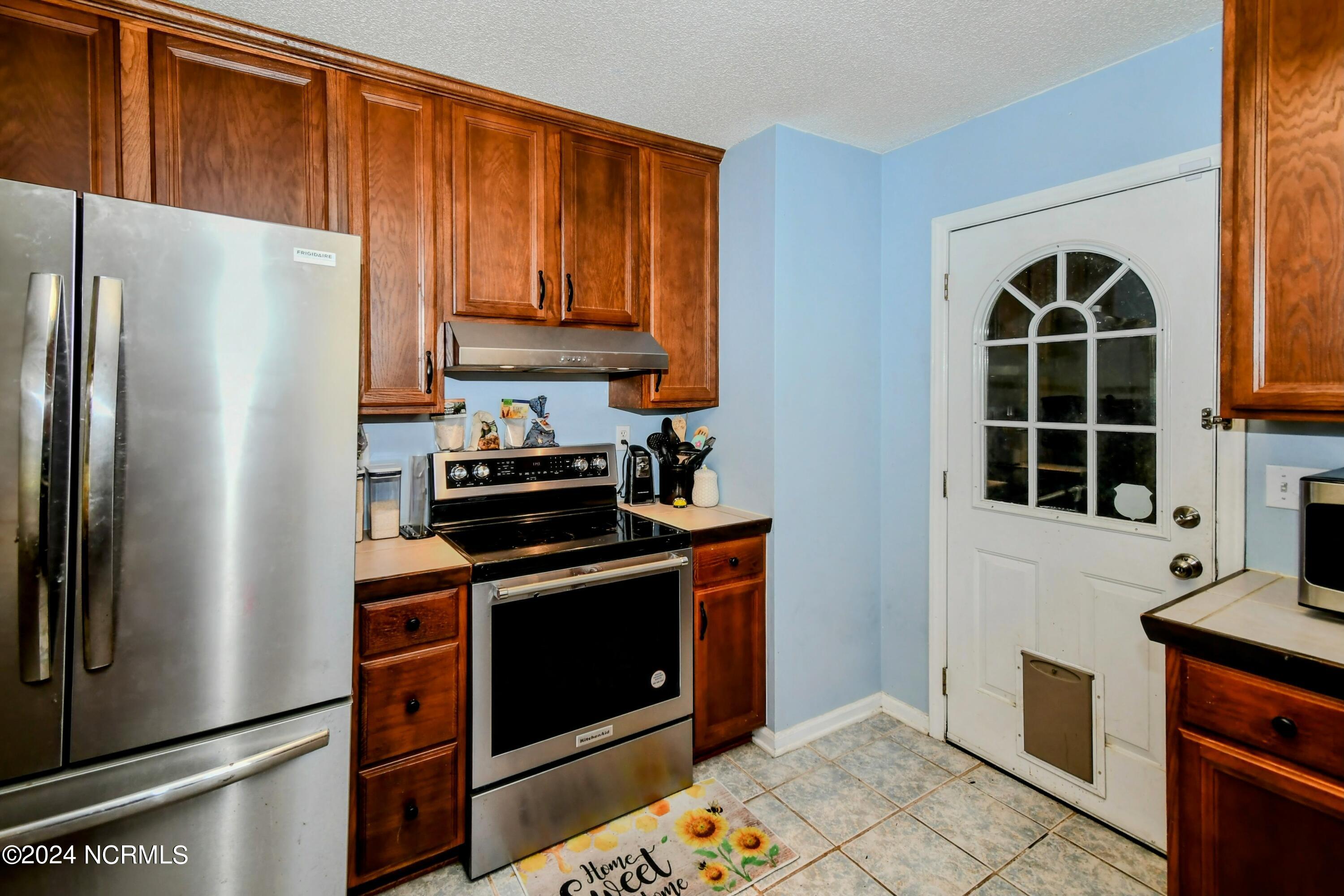 122 Sussex Lane Property Photo 7