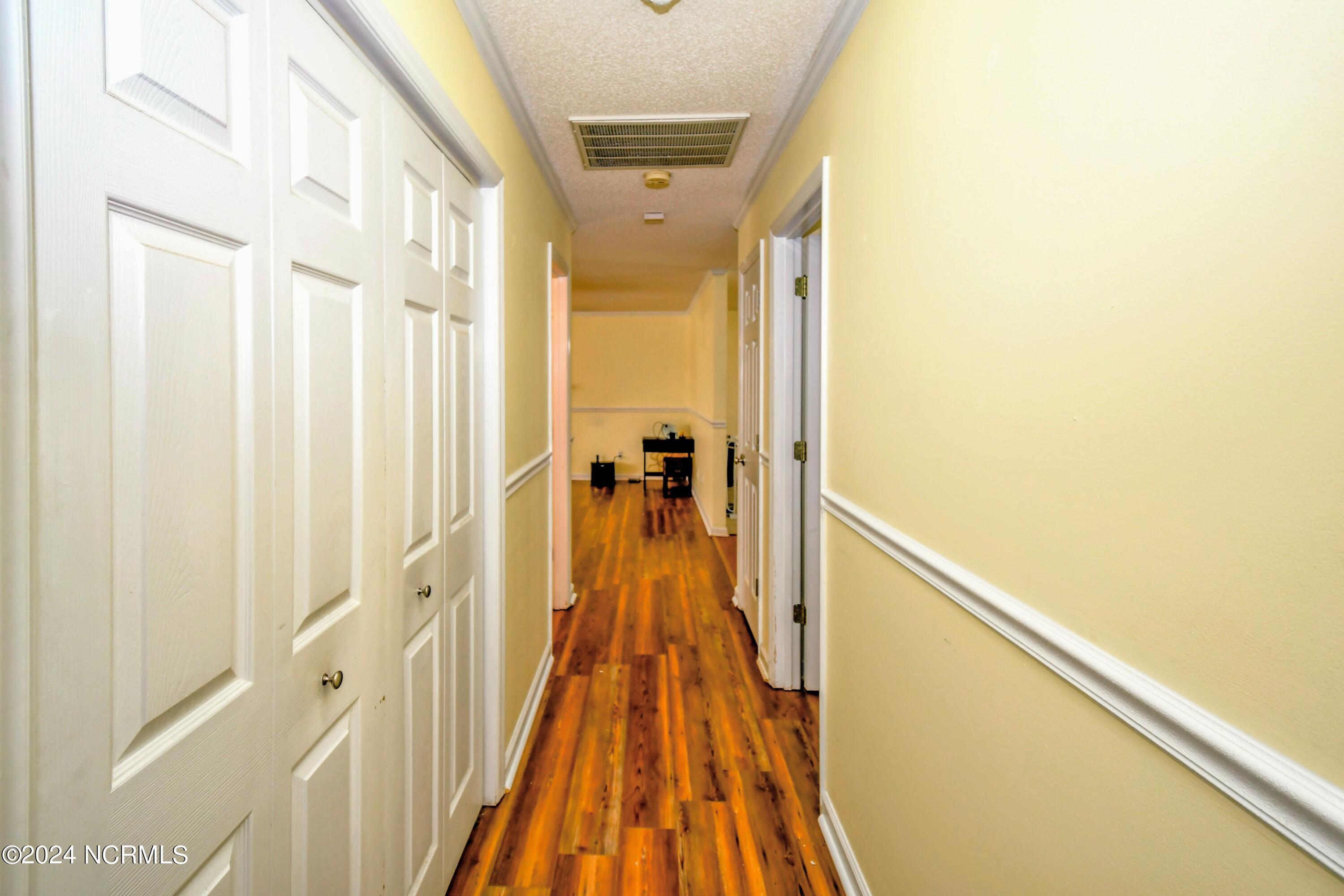 122 Sussex Lane Property Photo 12