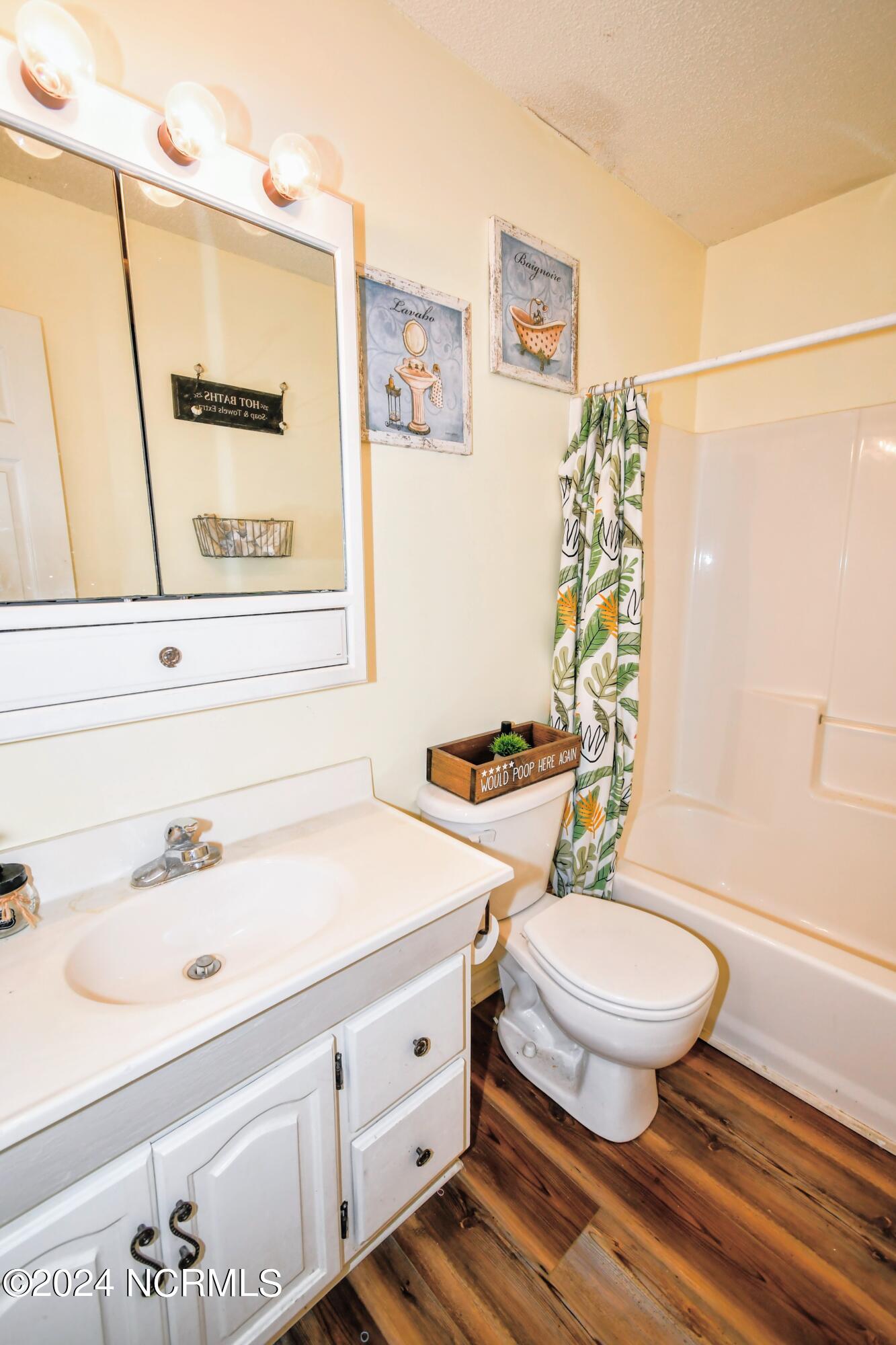 122 Sussex Lane Property Photo 13