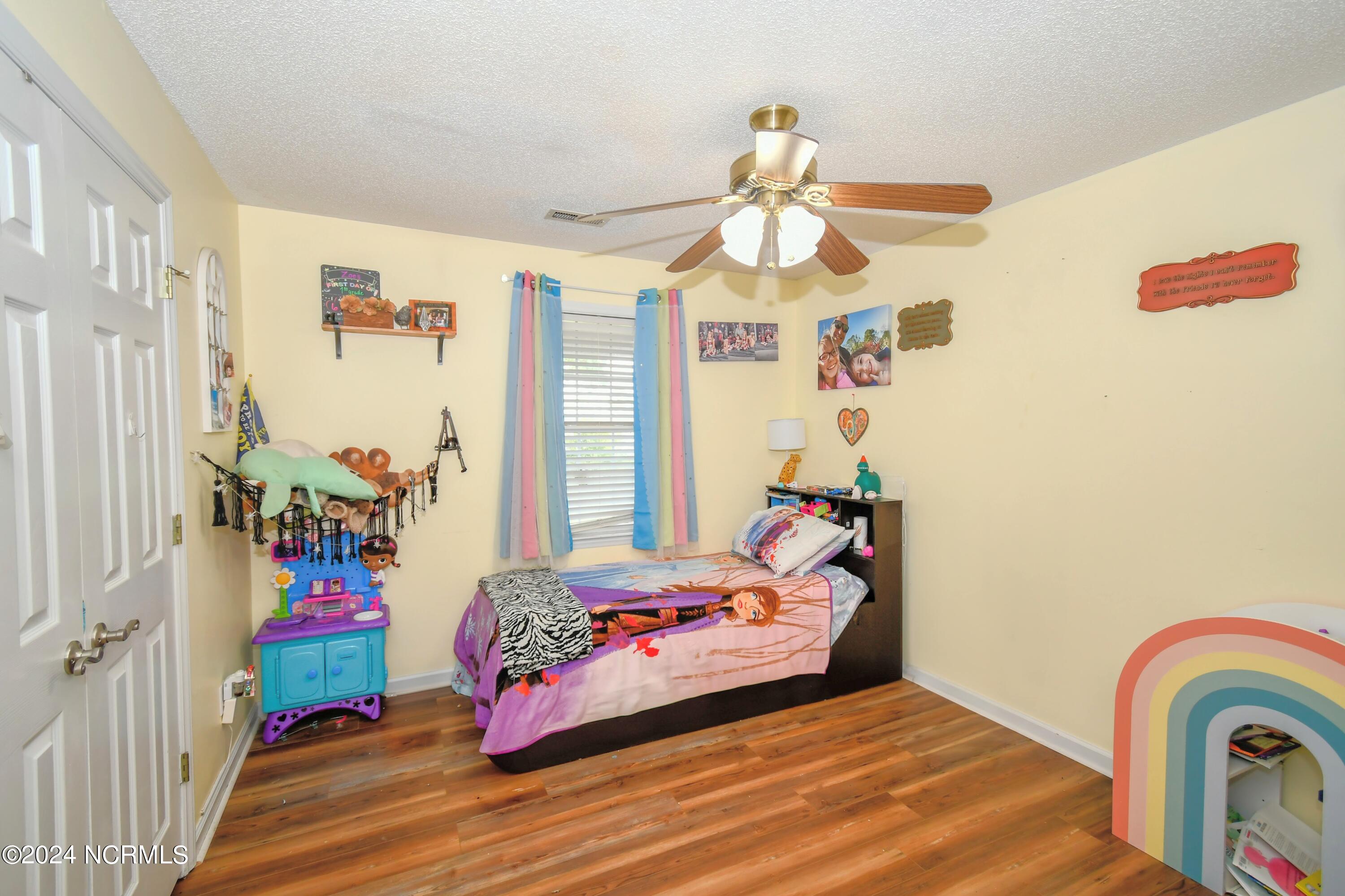 122 Sussex Lane Property Photo 16