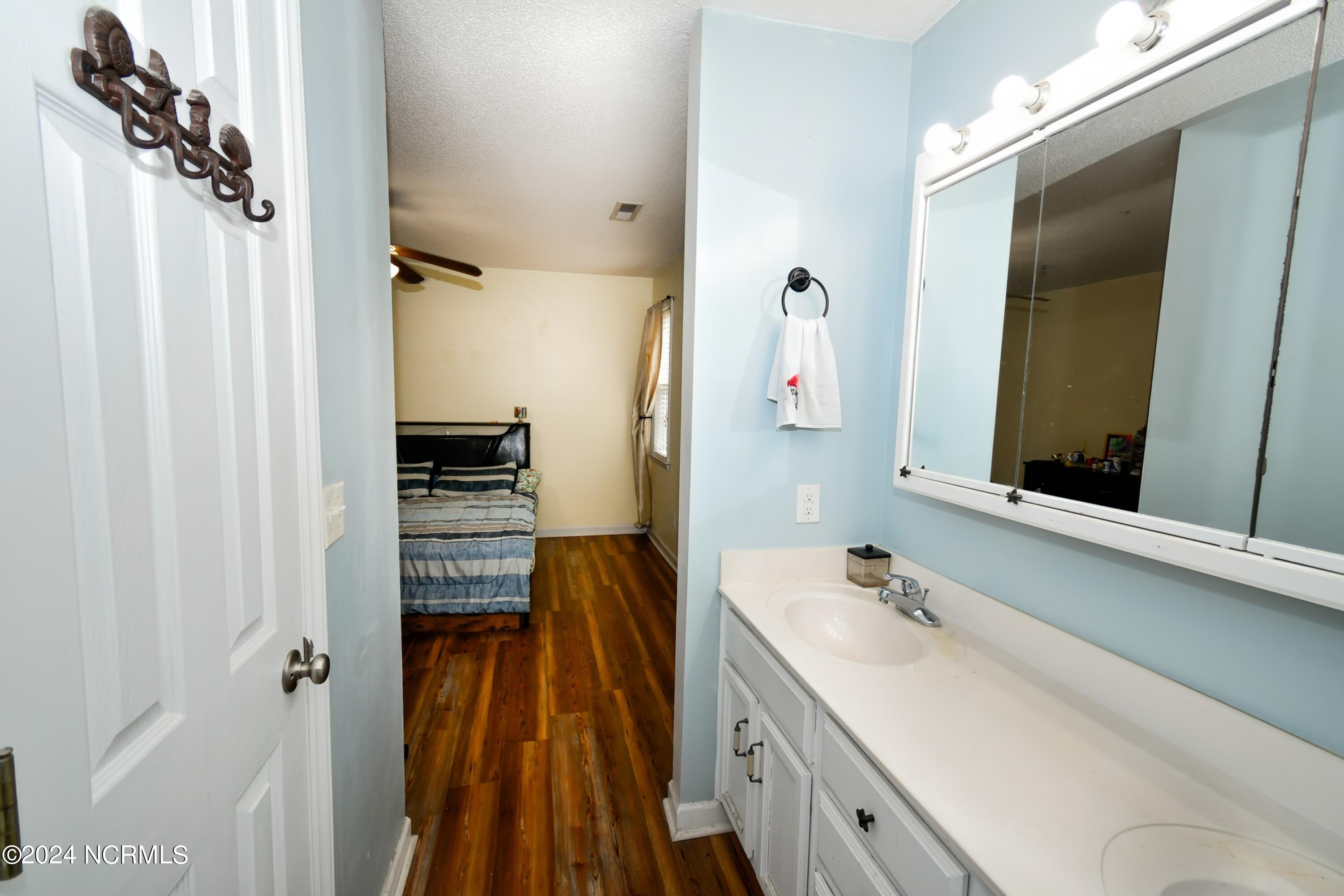 122 Sussex Lane Property Photo 26