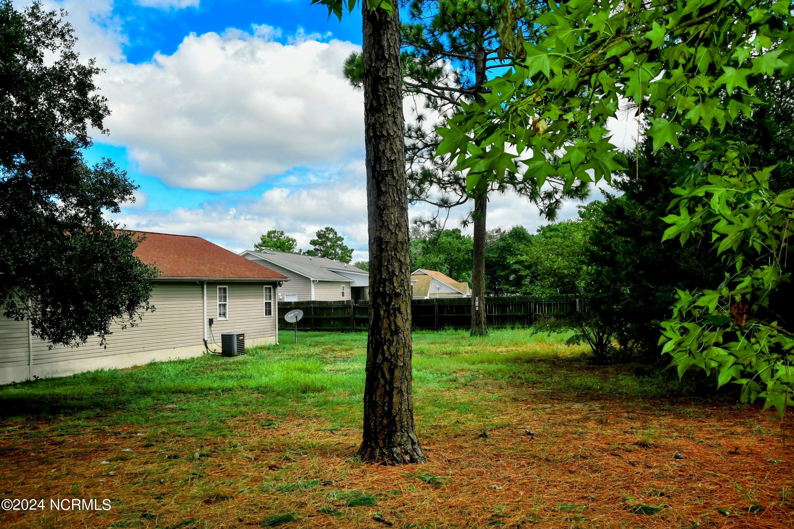 122 Sussex Lane Property Photo 27