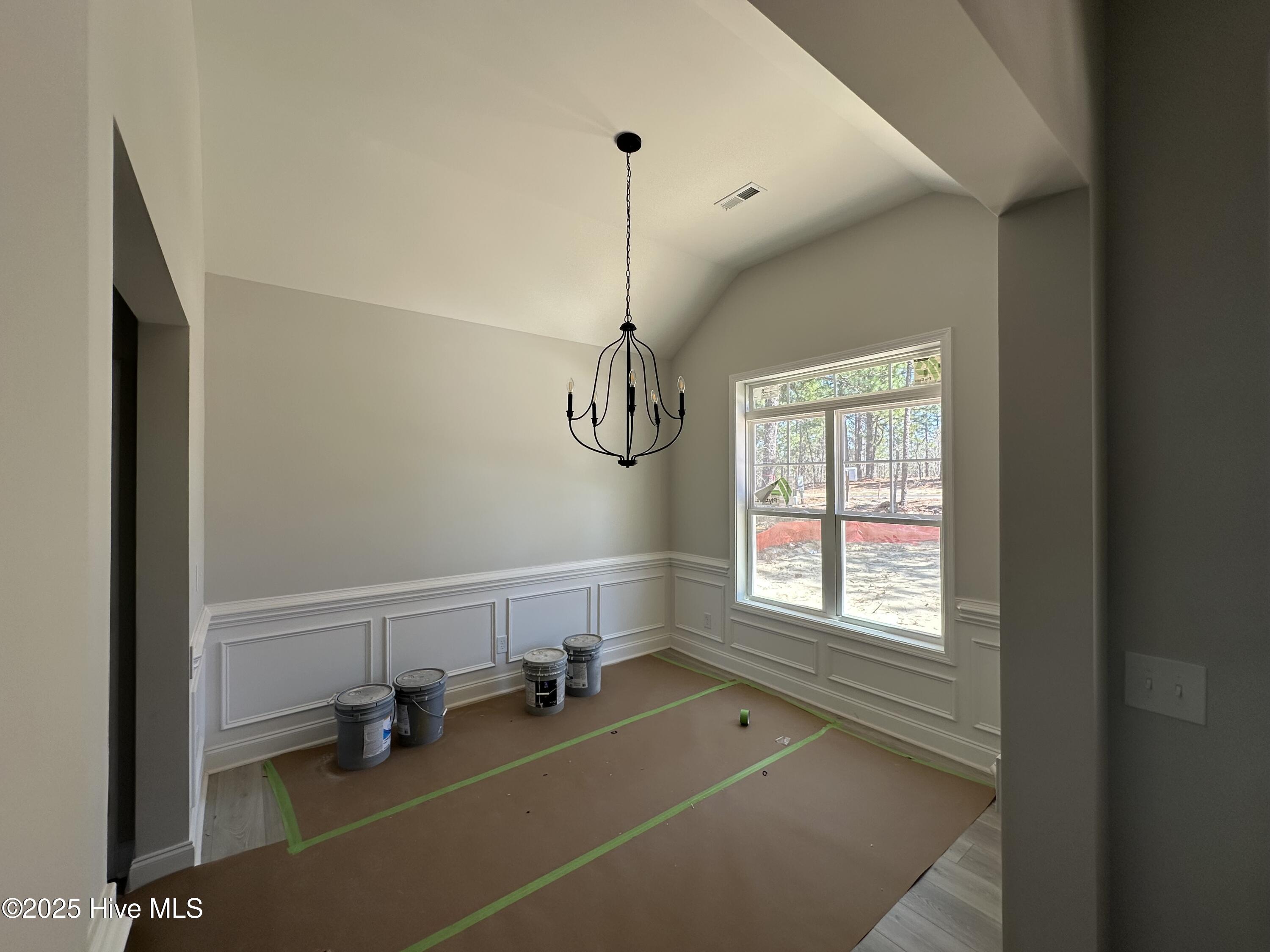 200 Longleaf Drive Property Photo 4