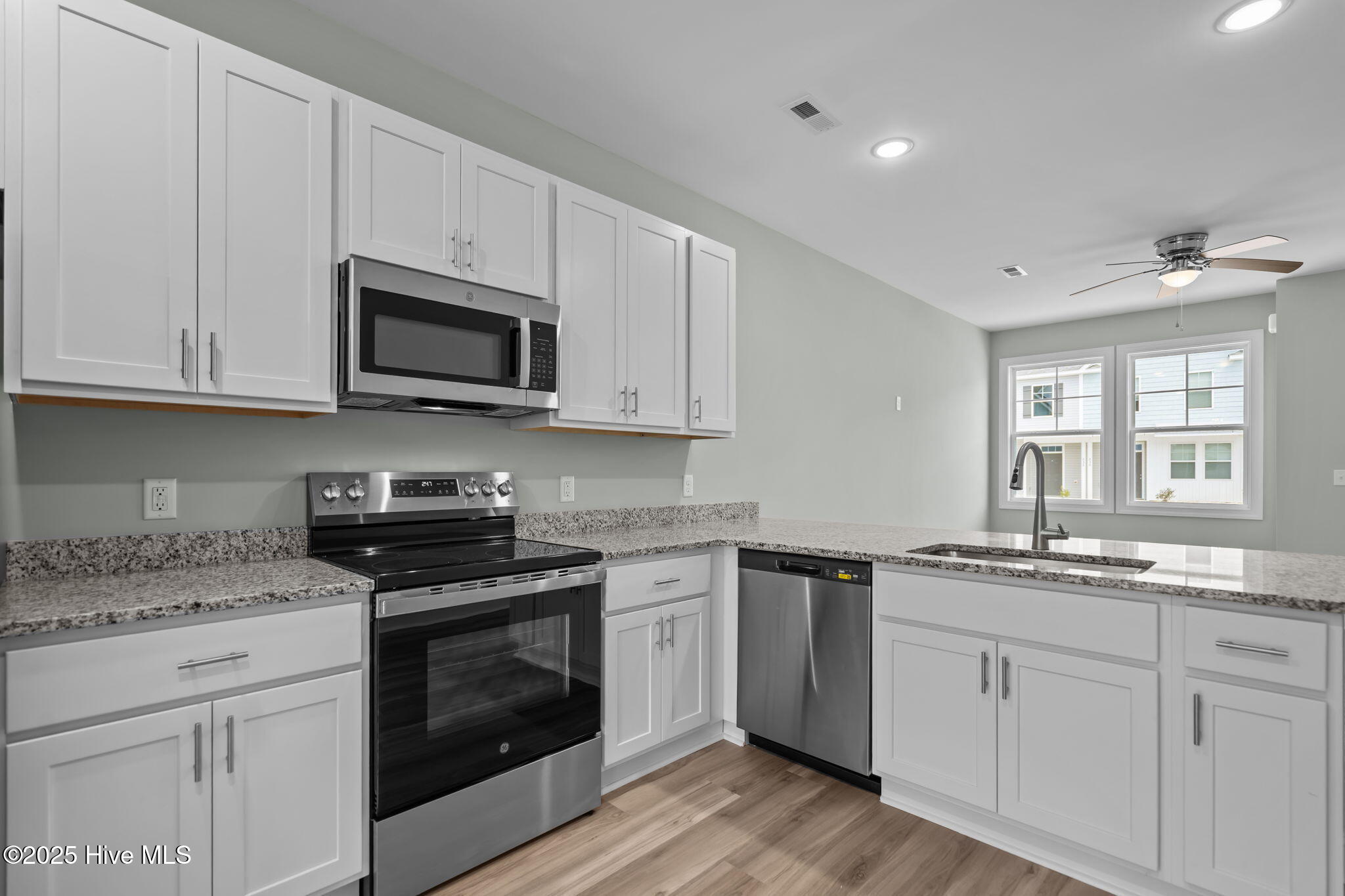 229 Sandy Cove Lane Property Photo 12
