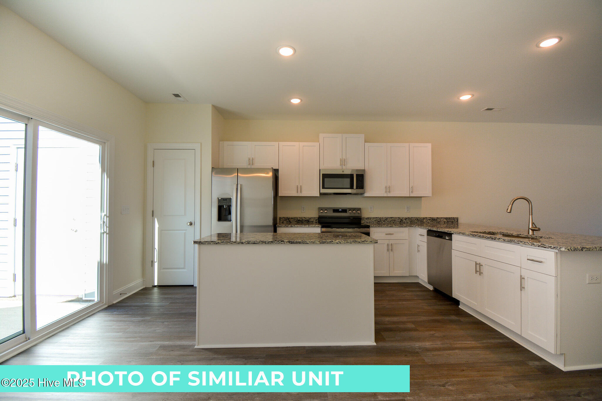 210 Sandy Cove Lane Property Photo 9