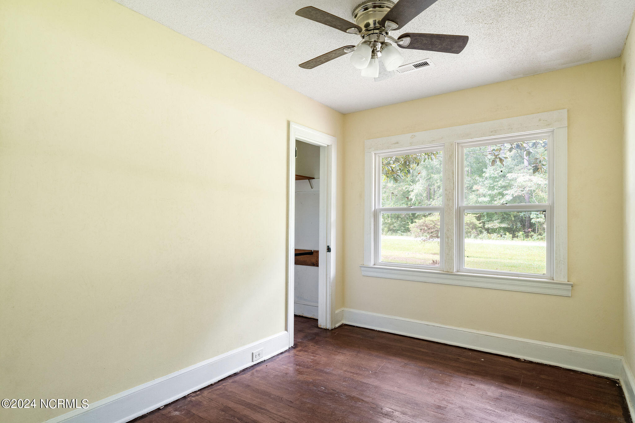 166 N Nc 11 And 903 Highway Property Photo 16