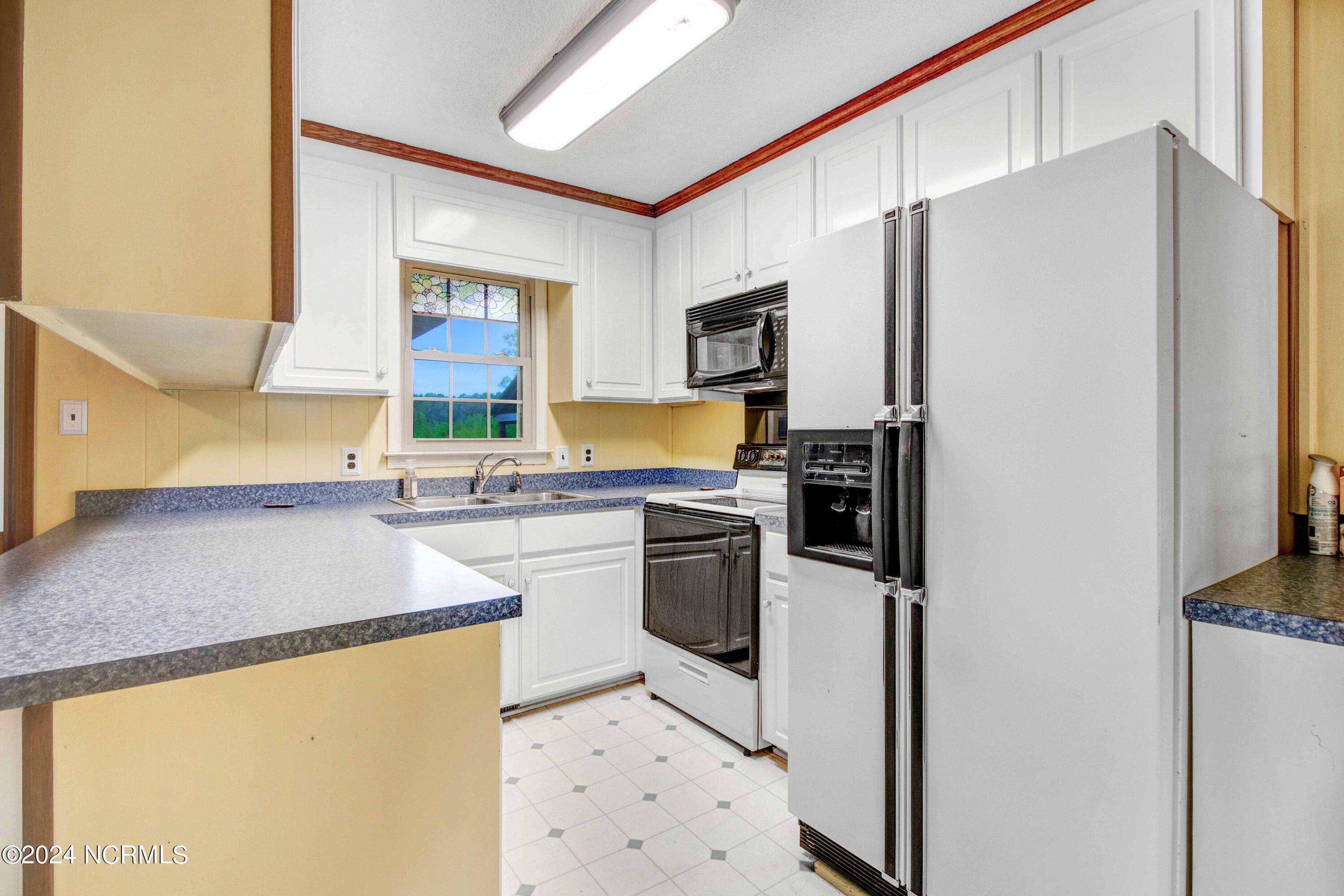 241 Brock Road Property Photo 11