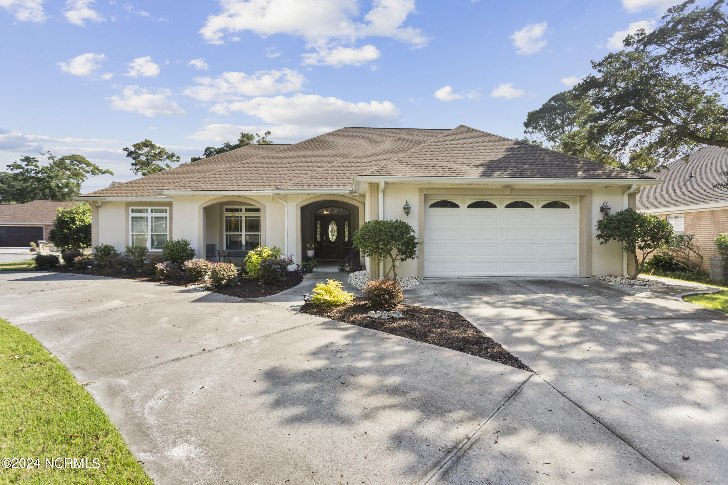 1866 Oak Harbour Drive Property Photo 1