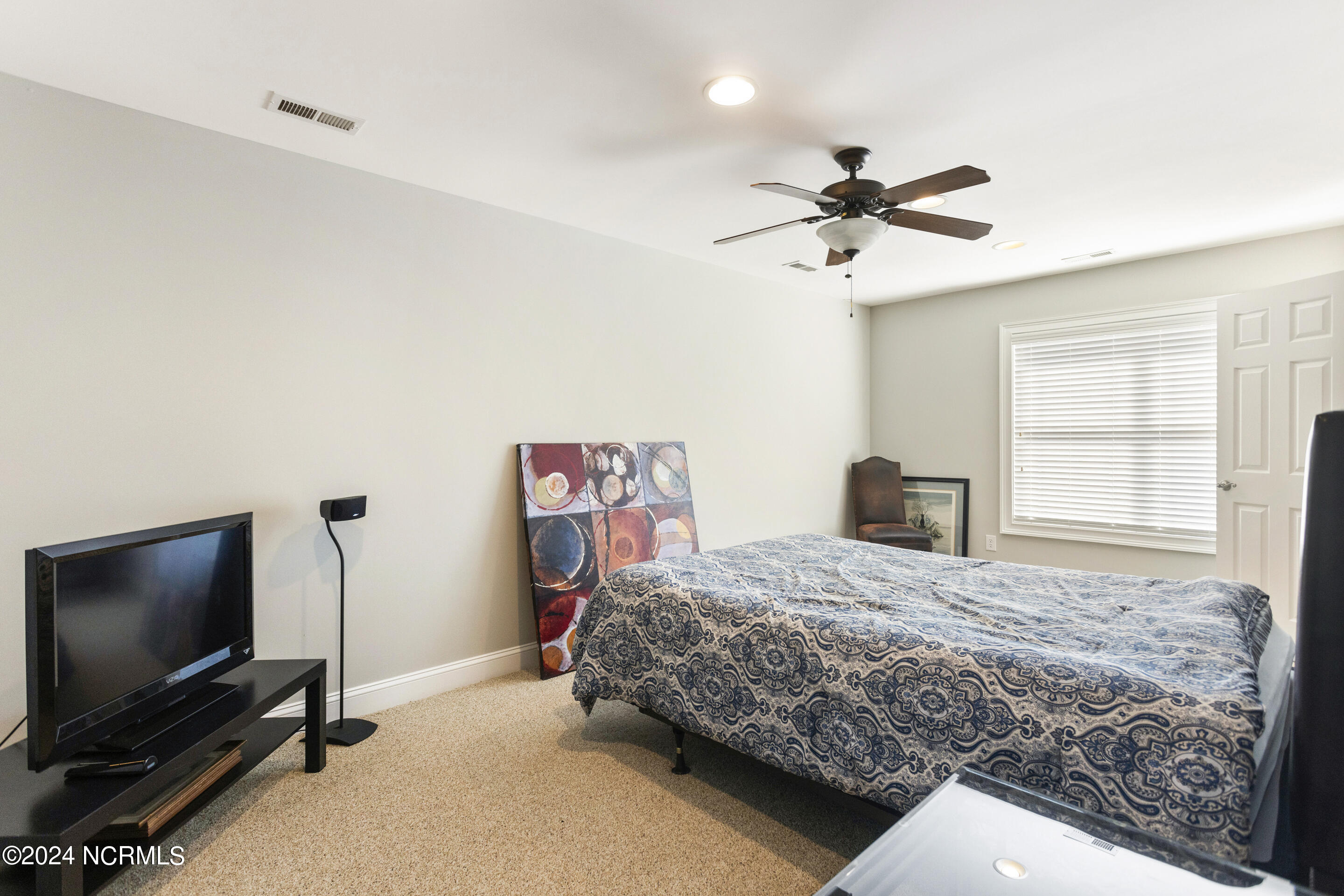 1866 Oak Harbour Drive Property Photo 33