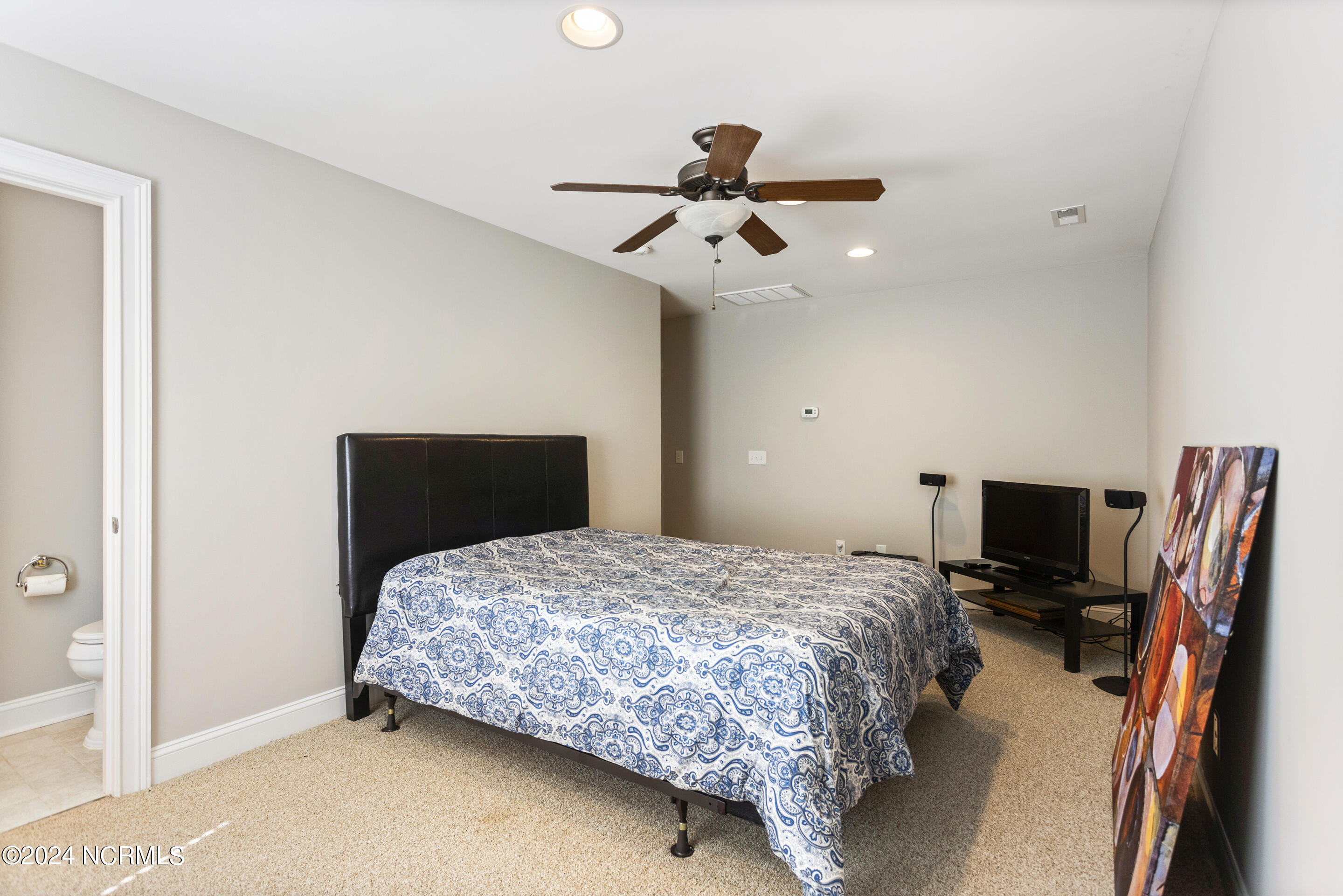 1866 Oak Harbour Drive Property Photo 34